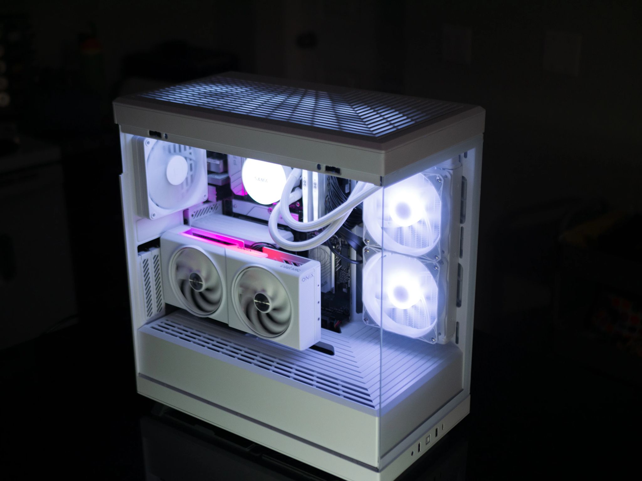 🐲 ARC B580 🐲 - 7600x - 32gb DDR5 6000 - 1TB NVME - 240MM AIO - White Gaming PC