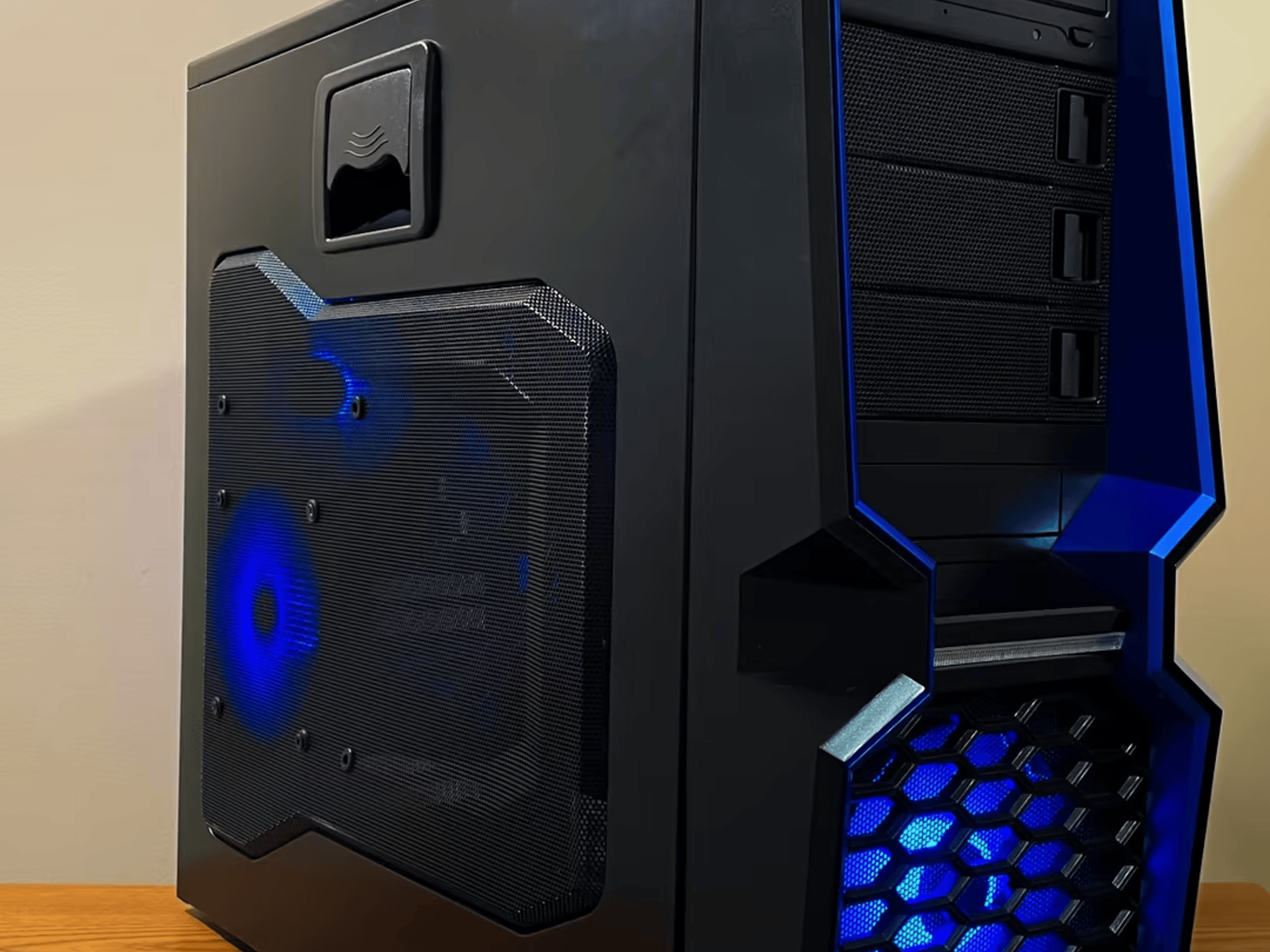 “Sapphire” // AMD Phenom II X6, AMD 6950 2GB