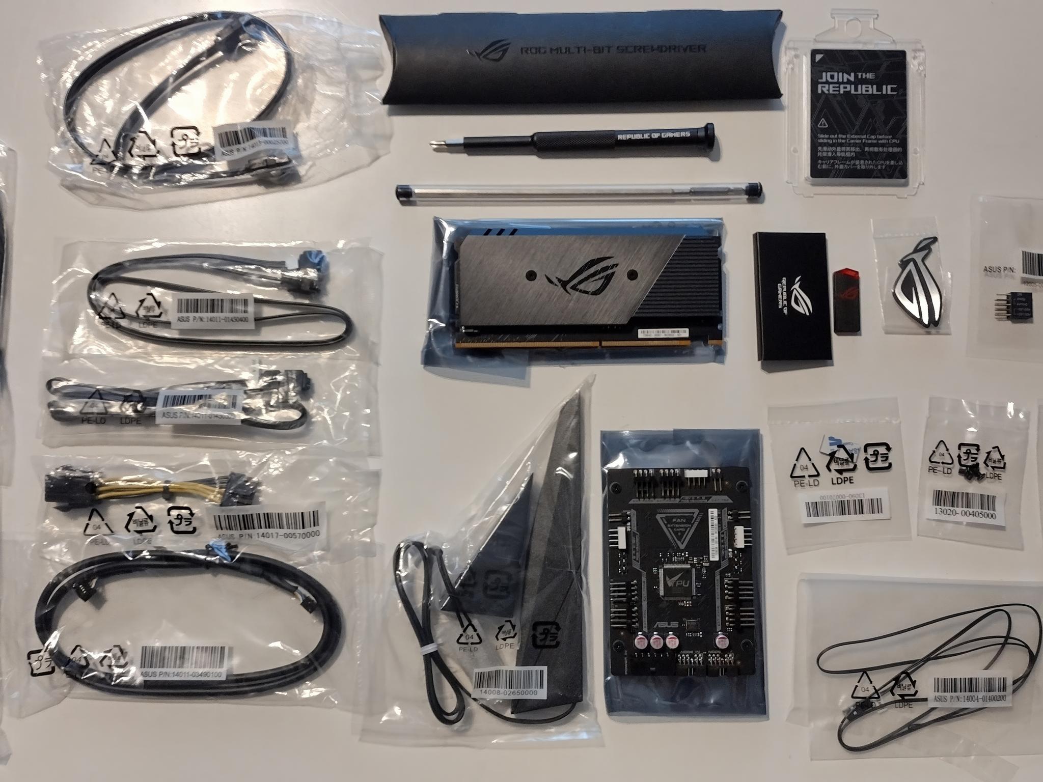 AMD RYZEN THREADRIPPER 3970X + ASUS ROG ZENITH II EXTREME ALPHA + NOCTUA NH-U14S (NO RAM/MEMORY)