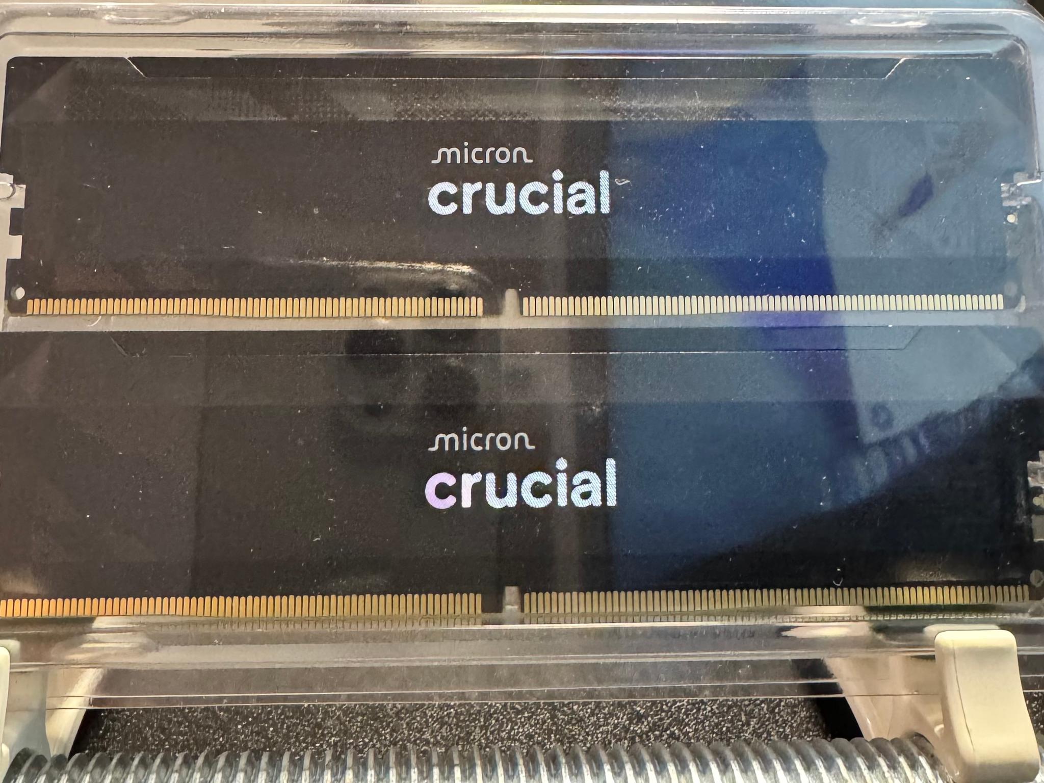 Crucial Pro 32GB (2 x 16GB) DDR5-6400 CL32 CP2K16G64C32U5B