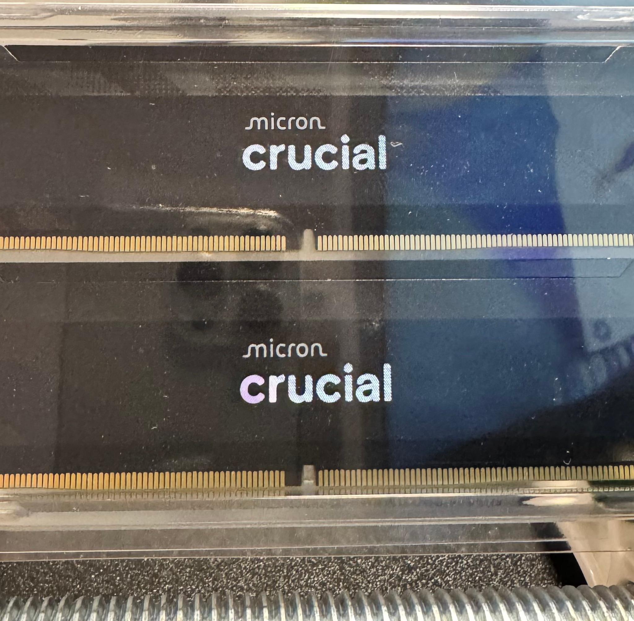 Crucial Pro 32GB (2 x 16GB) DDR5-6400 CL32 CP2K16G64C32U5B