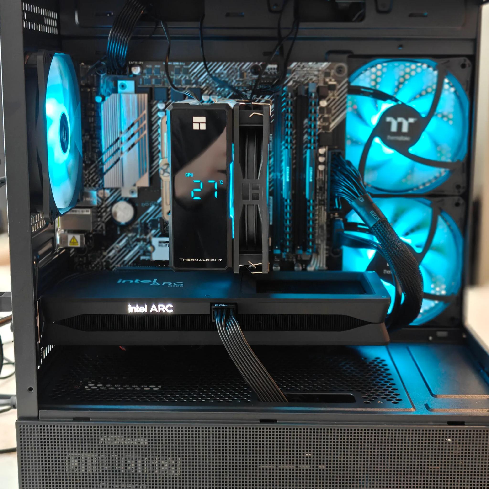 1440P - Arc B580 - Ryzen 7 5700X - 32GB DDR4 - ARGB - Micro ATX - 1TB SSD