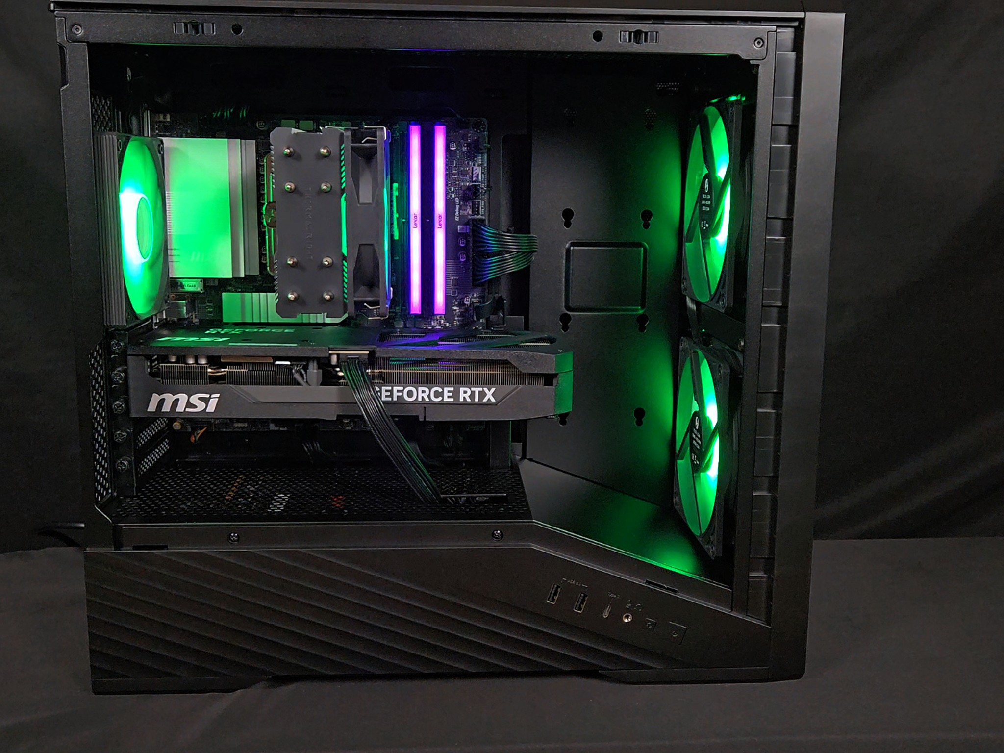 RTX 5080 - 9800X3D - 32GB DDR5 6000 - 2TB Gen4 NVMe - Custom