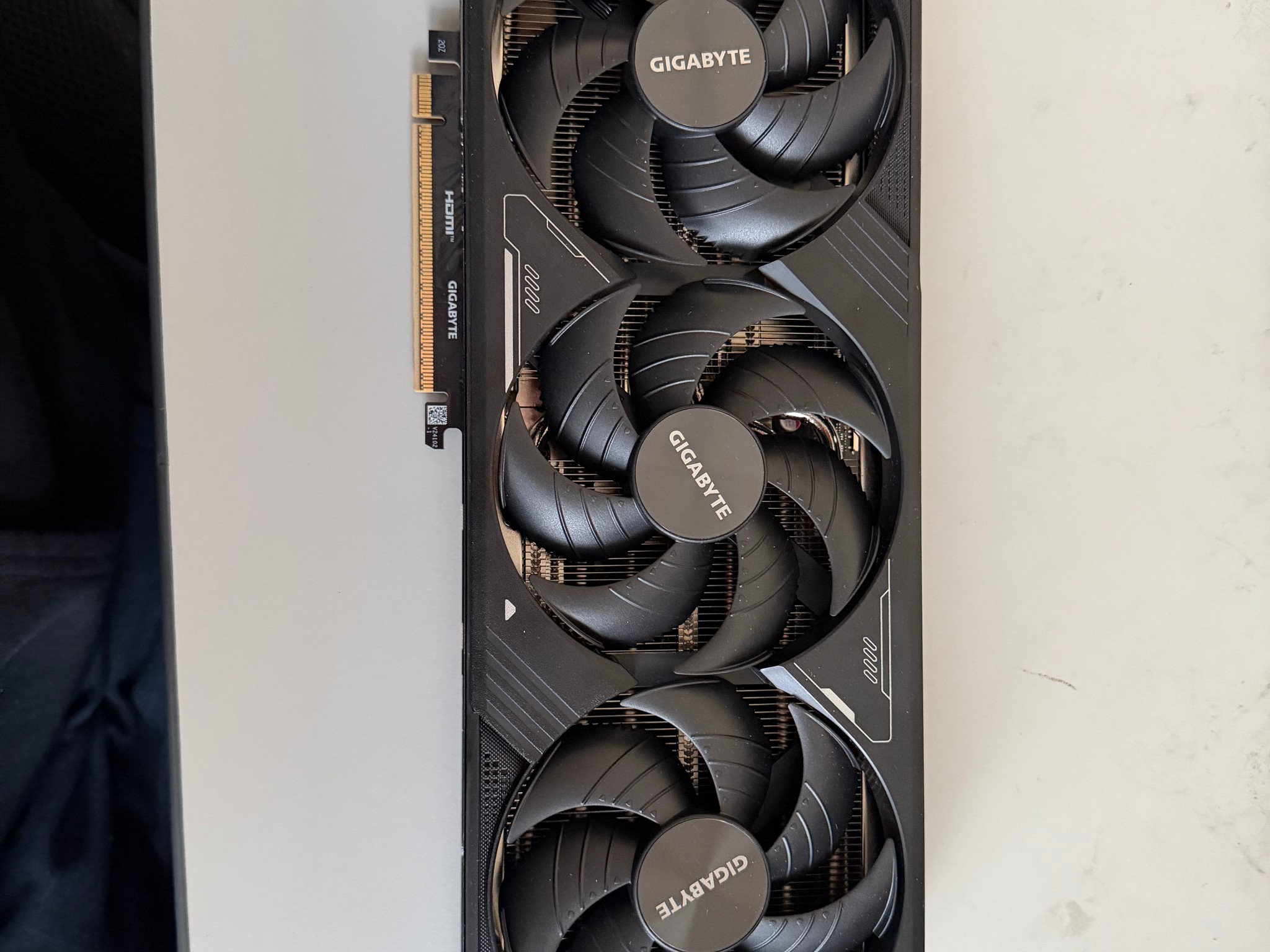 GIGABYTE GeForce RTX 5080 WINDFORCE SFF 16G