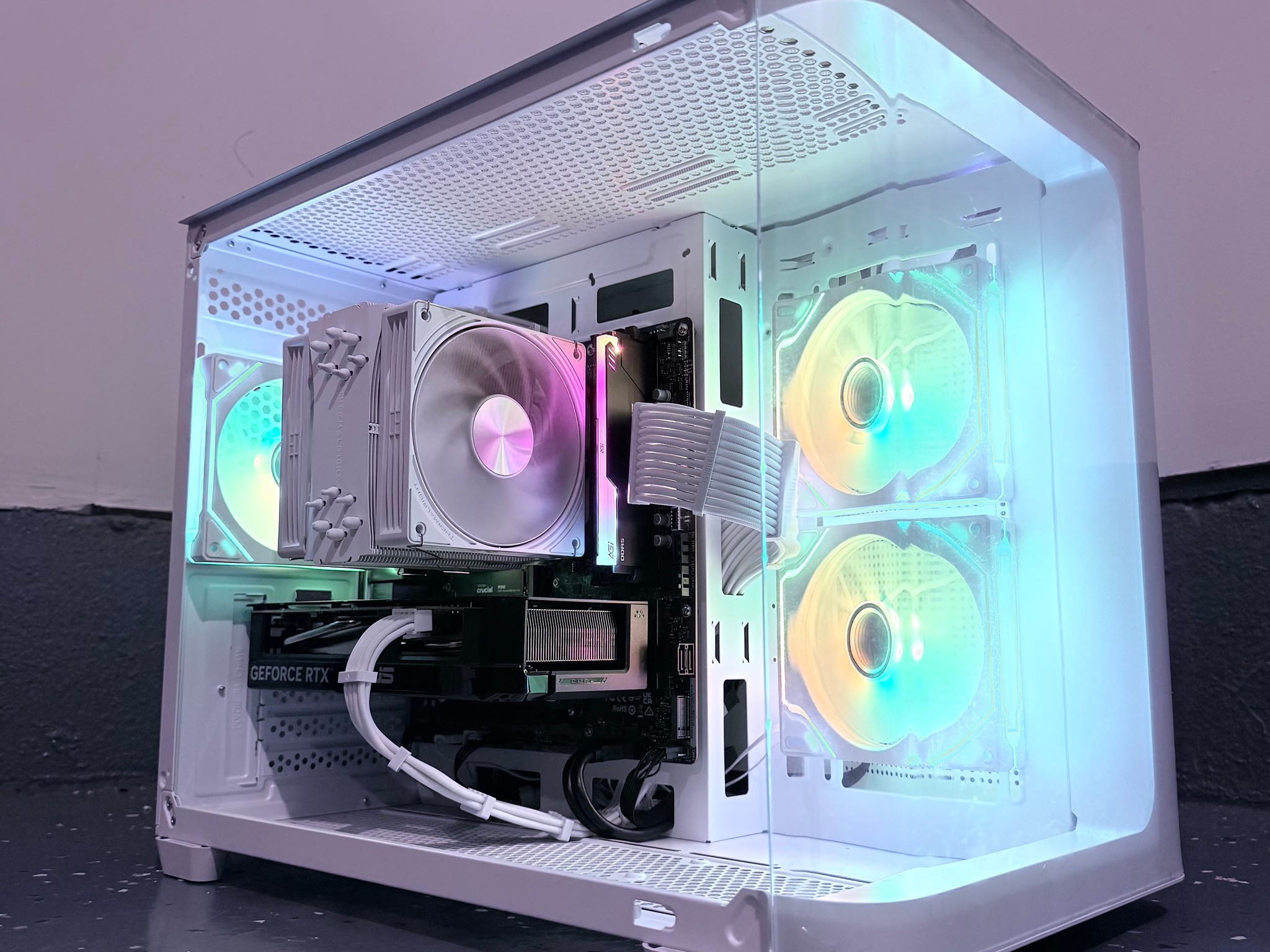 ⚪️"Polar Halo"🌈| 1440p Gaming | RTX 5060 | Ryzen 7 8700F | 16GB DDR5 | 1TB SSD | Free Shipping