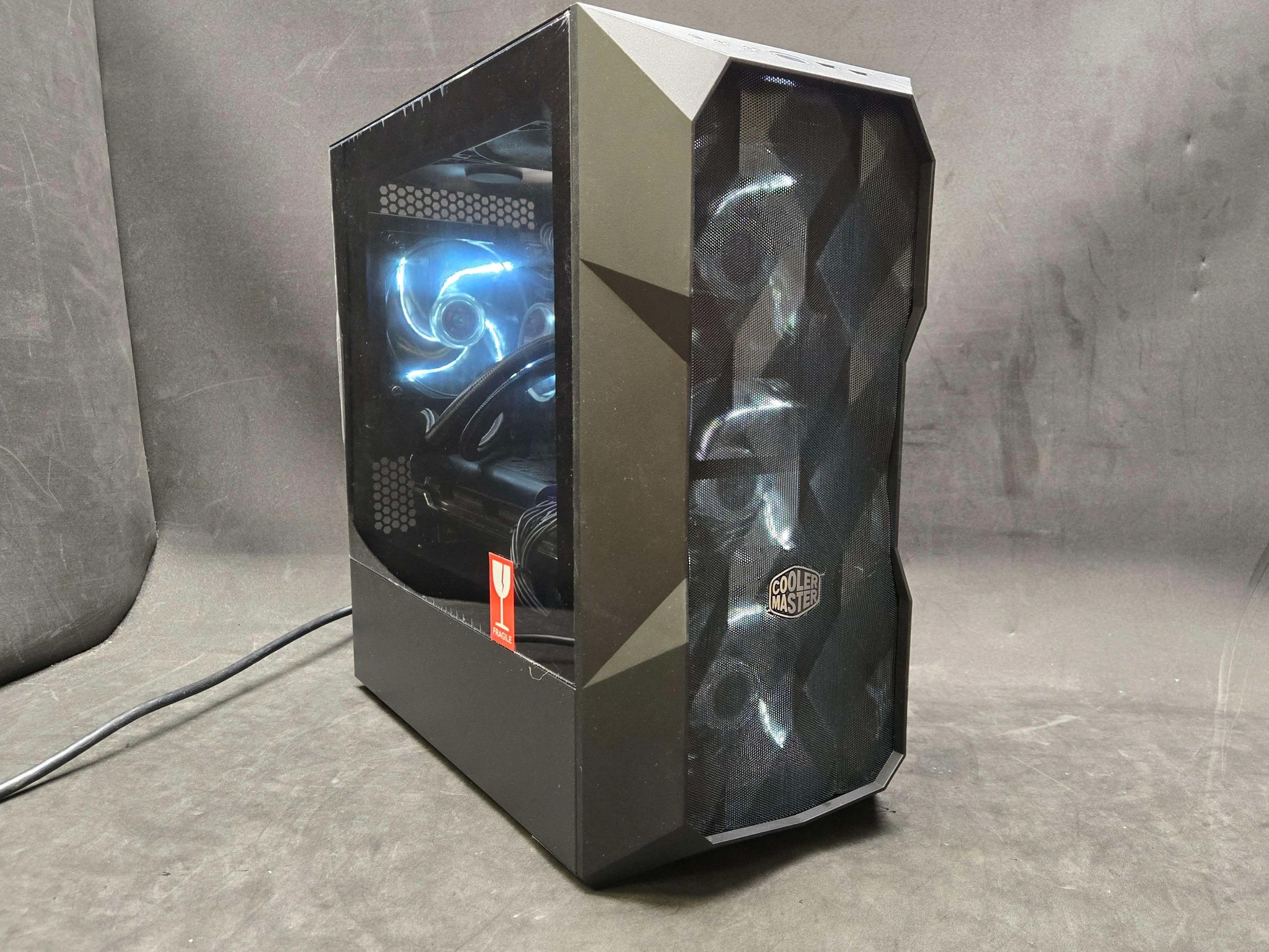 🌟 Dazzler: Core i7 9700K | RX 5700 XT | 1TB NVMe