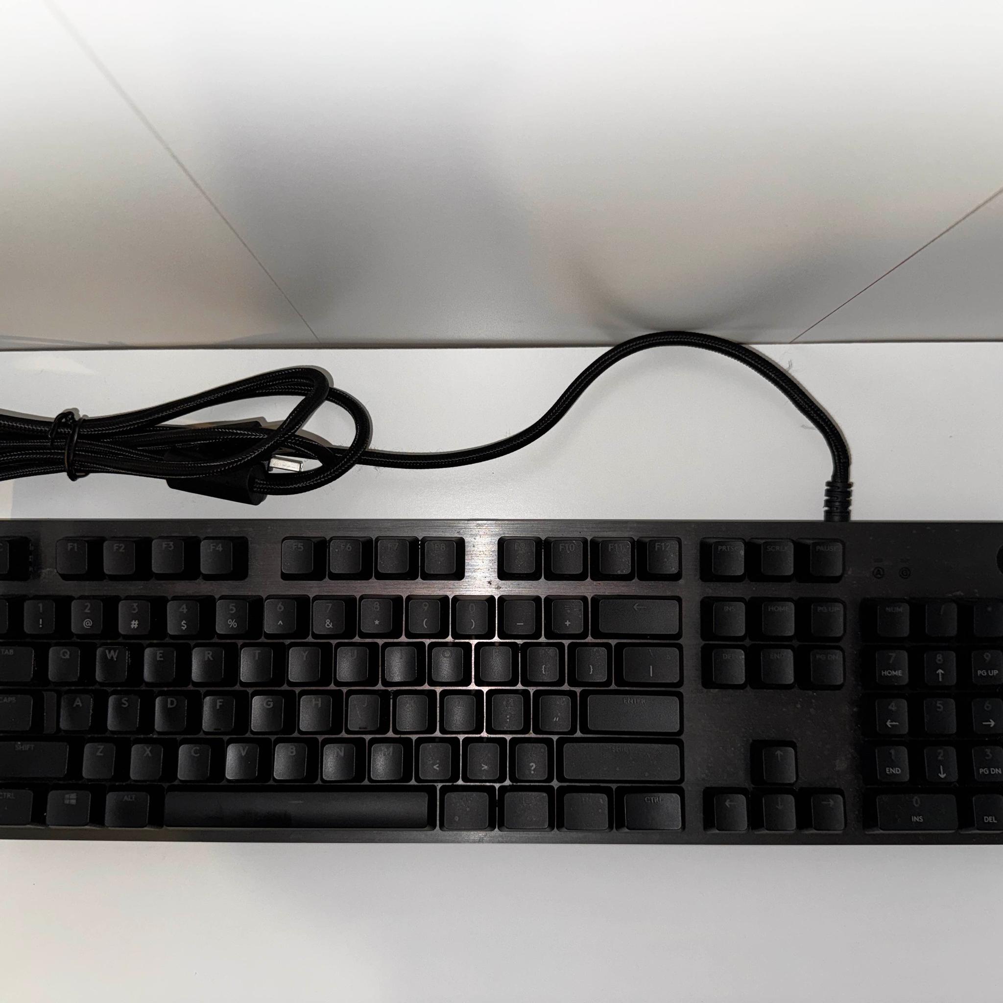 Used Logitech G513 Carbon Mechanical Keyboard (GX BLUE SWITCHES)