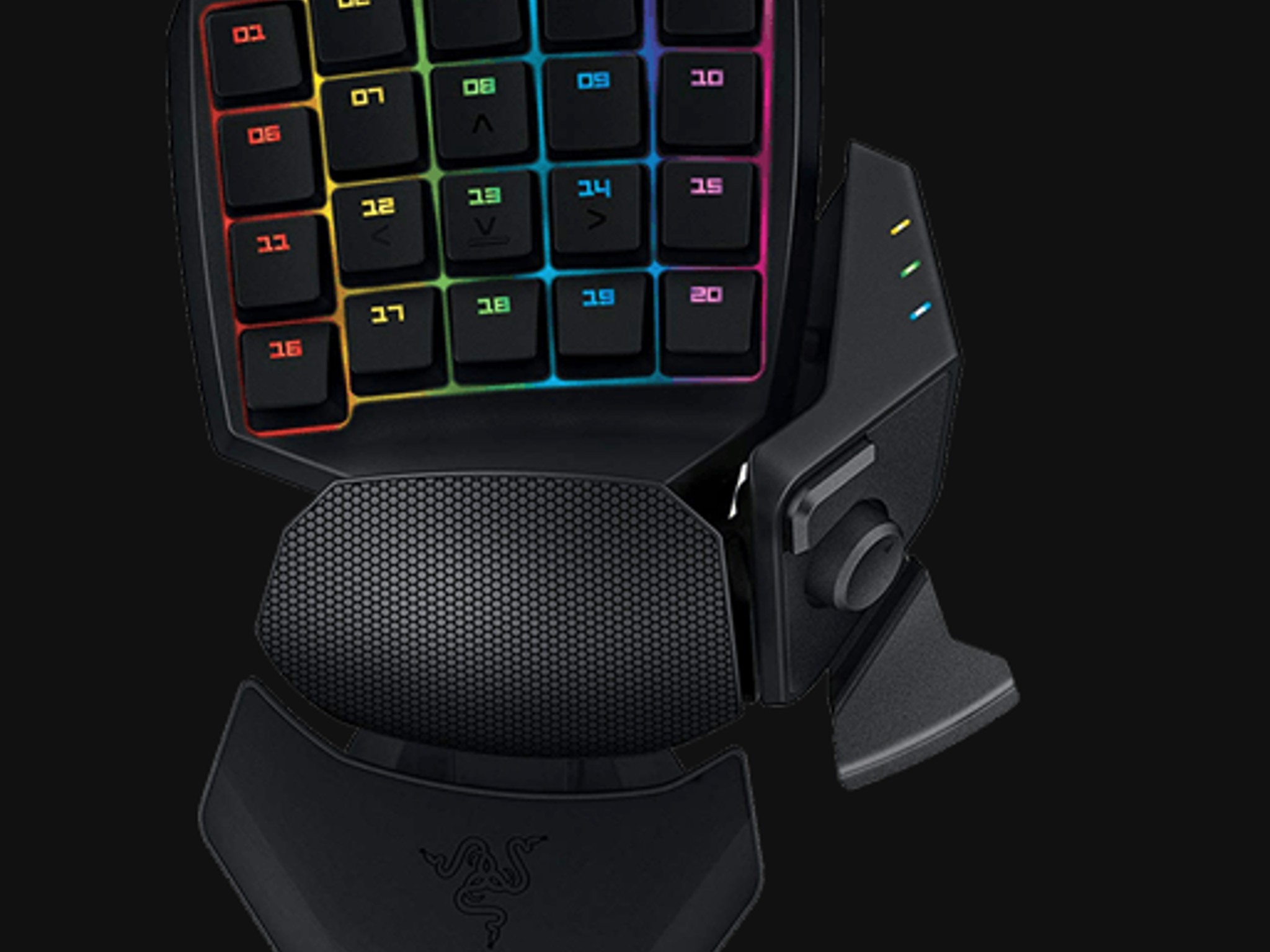 Razer Orbweaver Chroma Gaming Keypad + Corsair MM800 RGB POLARIS Gaming Mouse Pad