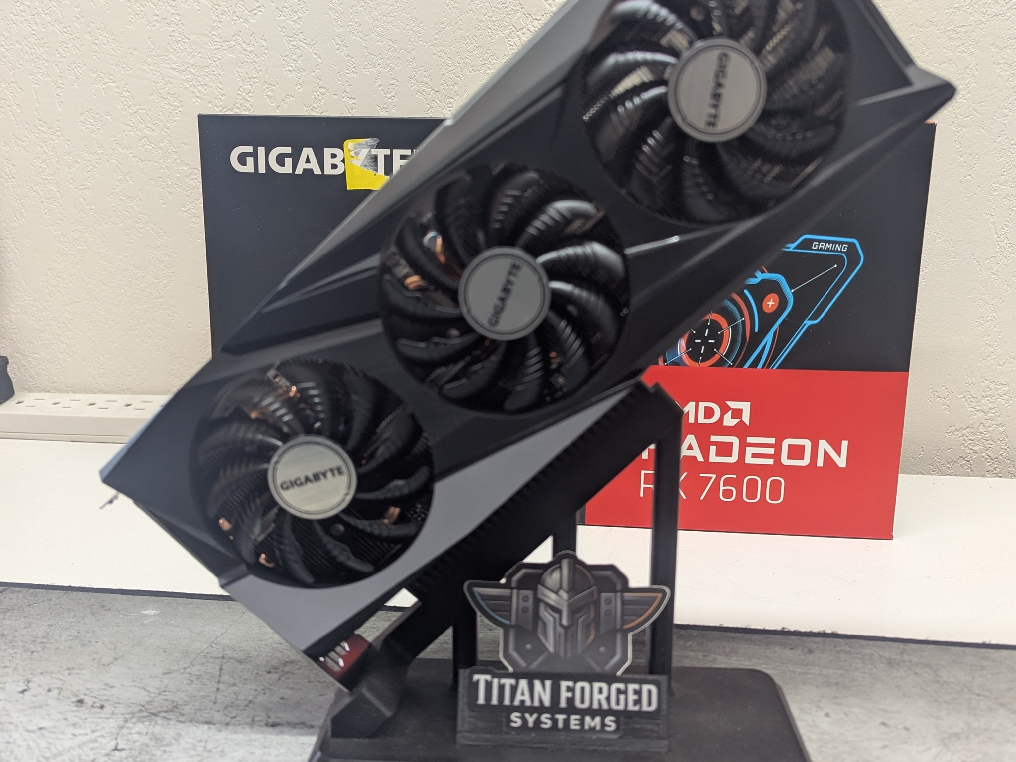 🎮 RX 7600 8GB | GIGABYTE GAMING OC