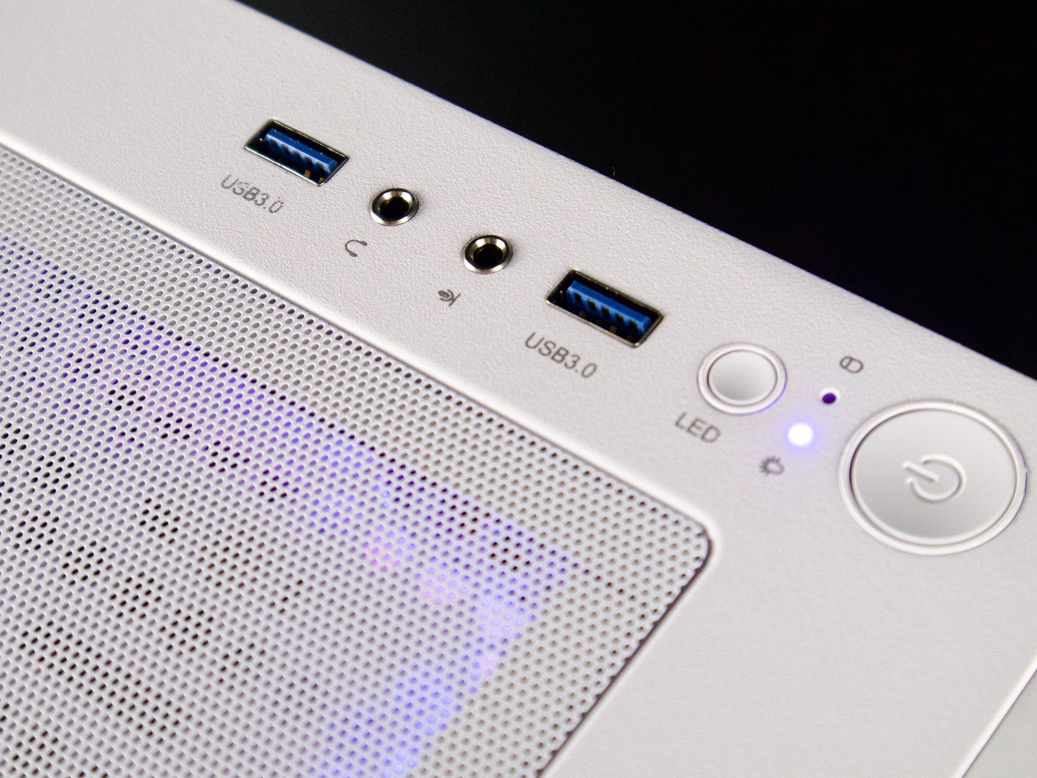 💜🤍💜 RTX 3080 ⚪ Intel i5-12600KF 🟣 32GB RAM ⚪ 1TB NVMe