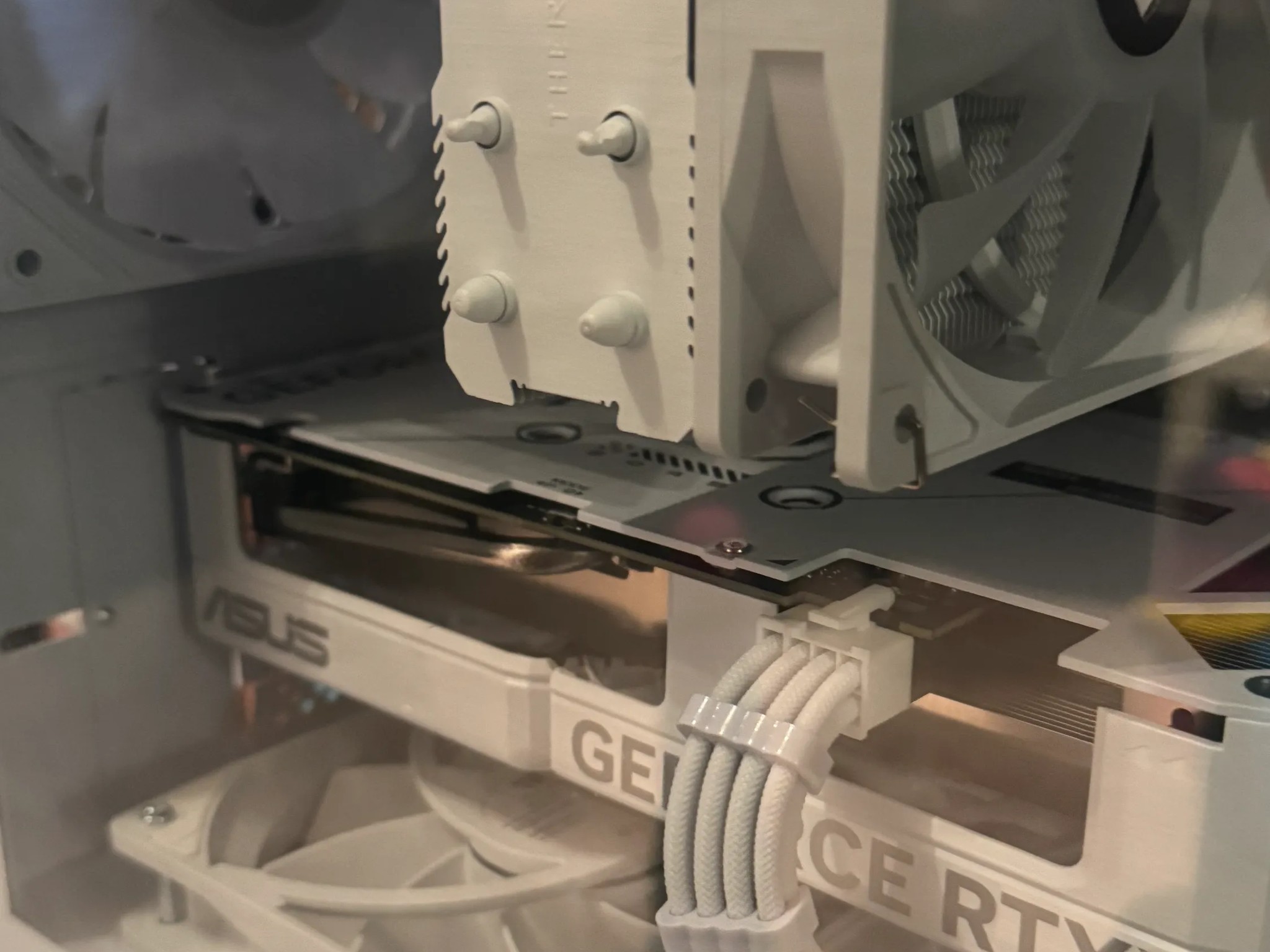 ASUS Dual GeForce RTX 4060 EVO White OC Edition 8GB GDDR6