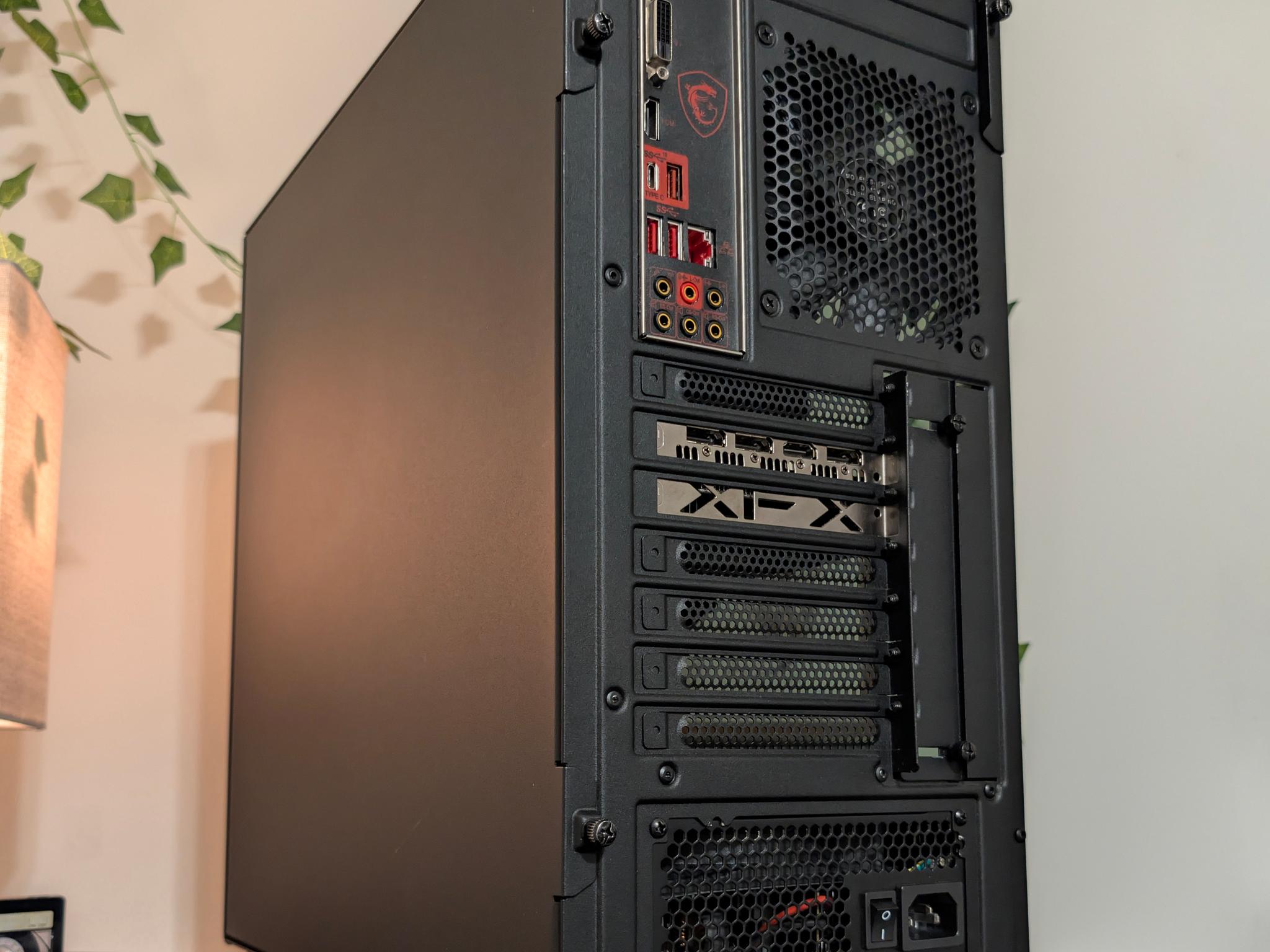 ✒️ i7 + RX6600 Gaming PC