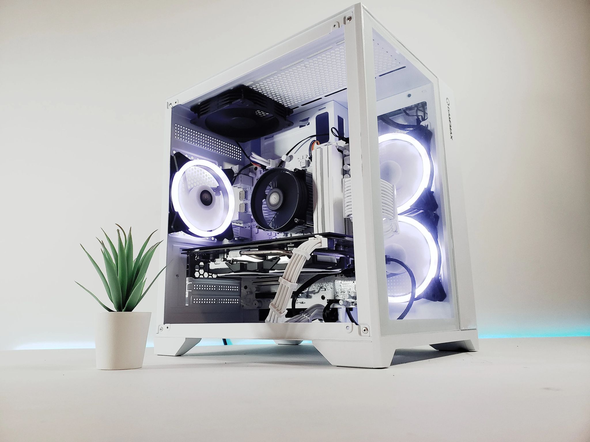 i7 Value Gaming PC | ⚙️RX580 | All White✨ |