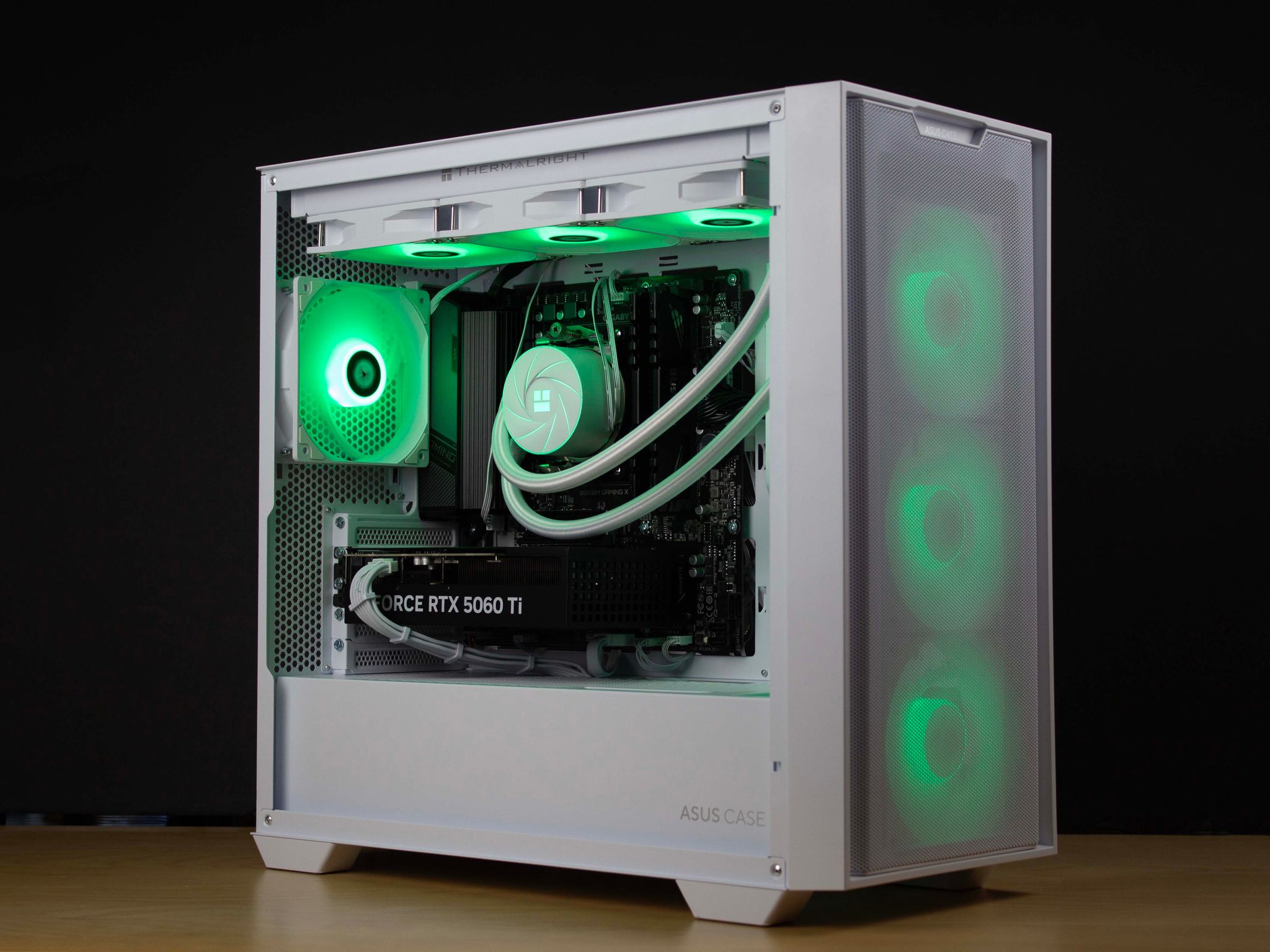 🧊❄️🧊 Clean Gaming PC – RTX 5060 TI, Ryzen 7 5700X, 32GB RAM, 1TB SSD - WiFi, BlueTooth 🧊❄️🧊