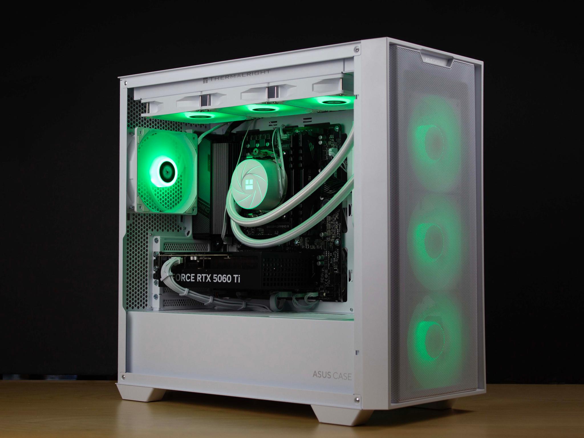 🧊❄️🧊 Clean Gaming PC – RTX 5060 TI, Ryzen 7 5700X, 32GB RAM, 1TB SSD - WiFi, BlueTooth 🧊❄️🧊