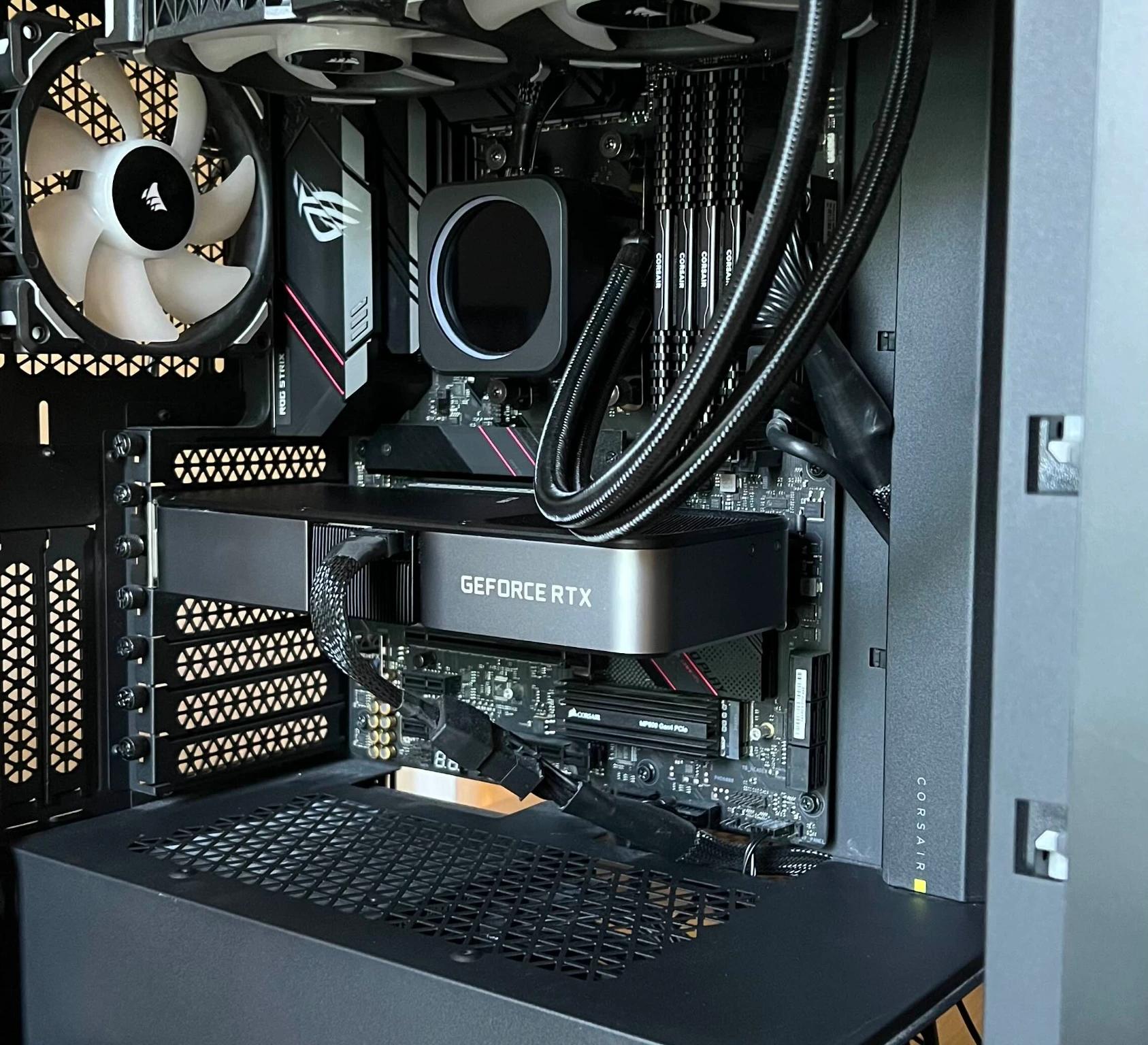 Ryzen 7, RTX 3070 High End Gaming PC