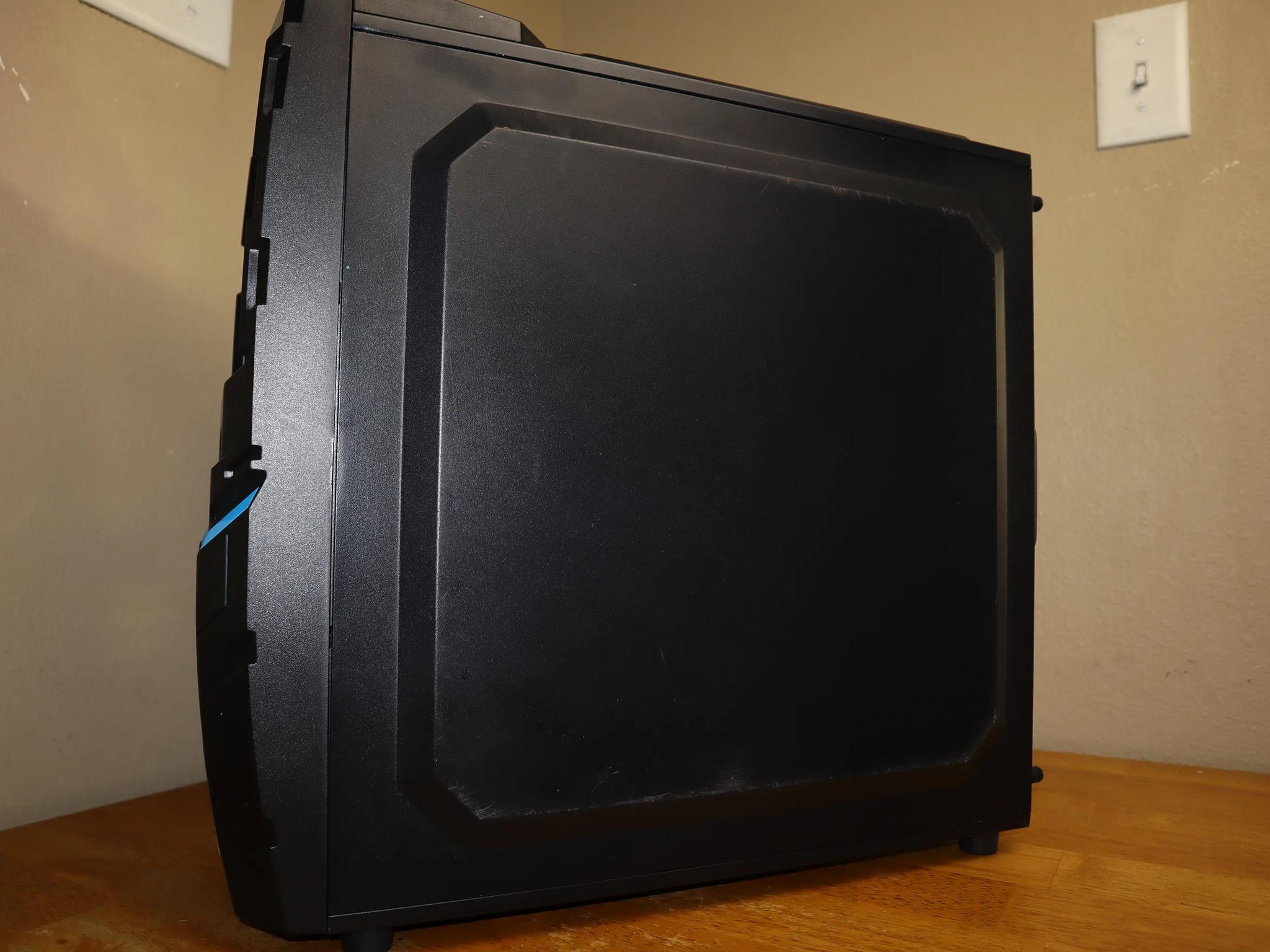 AZZA DRACO 707 ATX MID TOWER