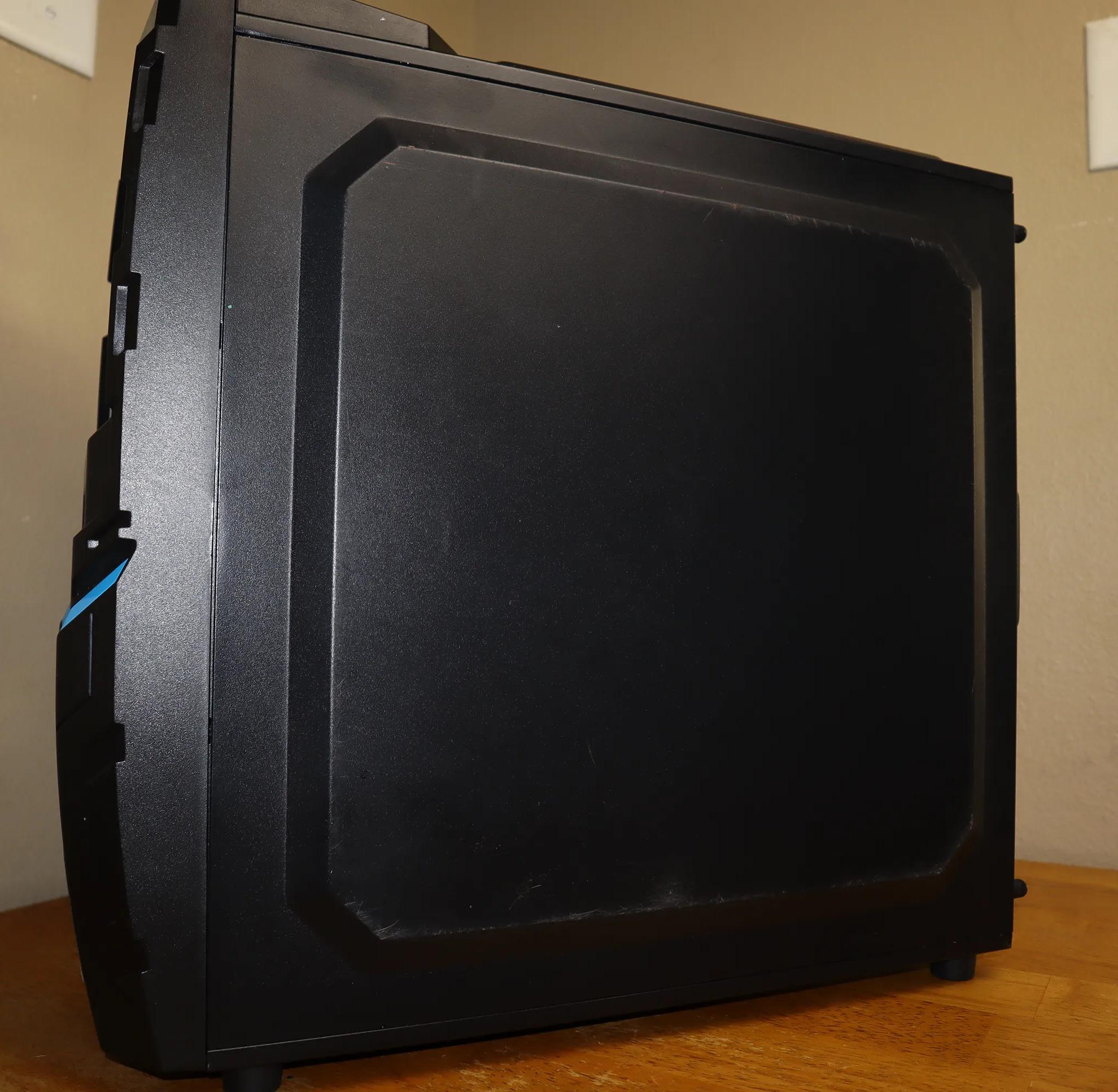 AZZA DRACO 707 ATX MID TOWER