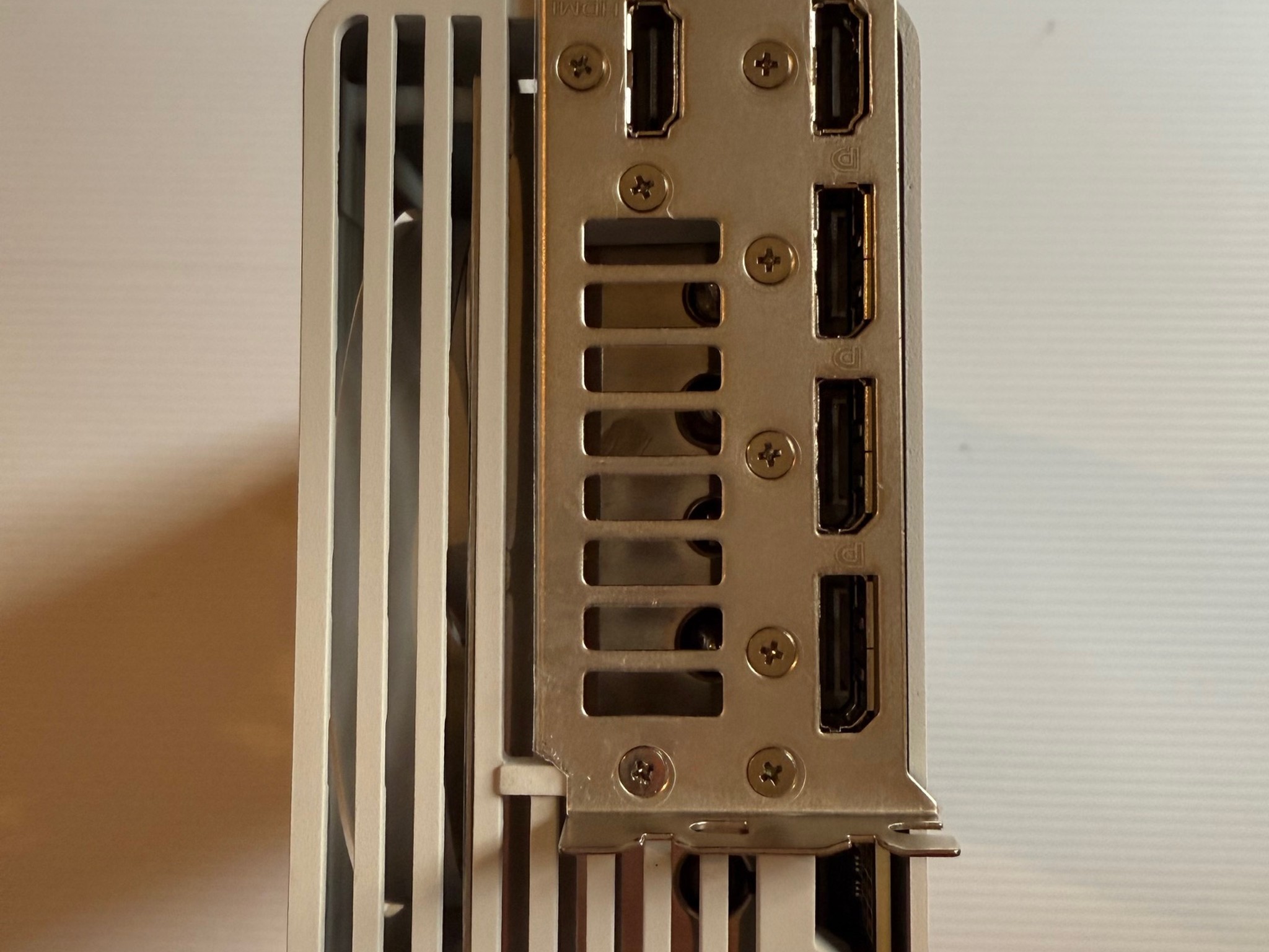 ASUS ROG Strix GeForce RTX 4090 24GB GDDR6X White Edition – Pristine Condition, Ships Fast!