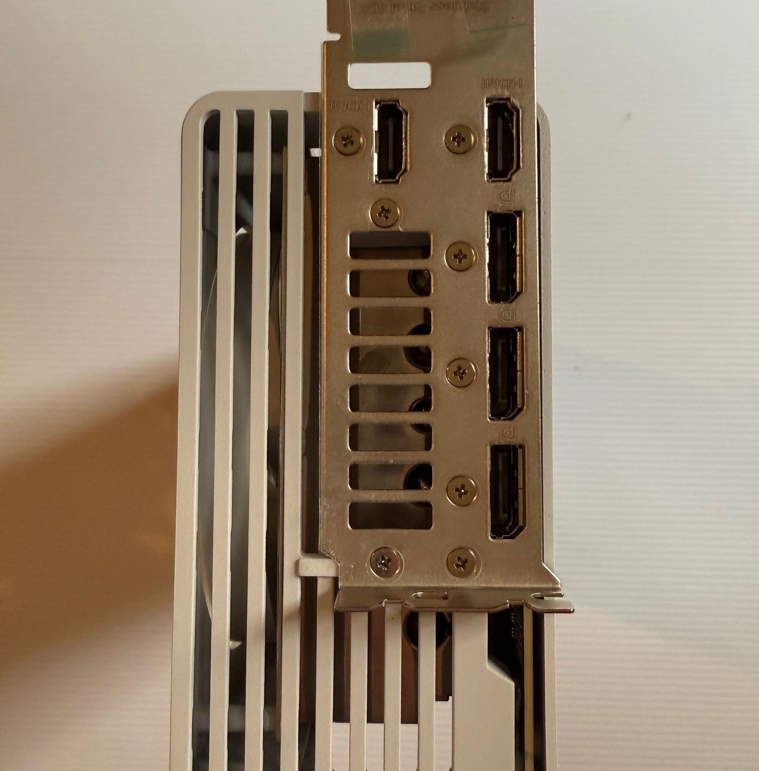 ASUS ROG Strix GeForce RTX 4090 24GB GDDR6X White Edition – Pristine Condition, Ships Fast!