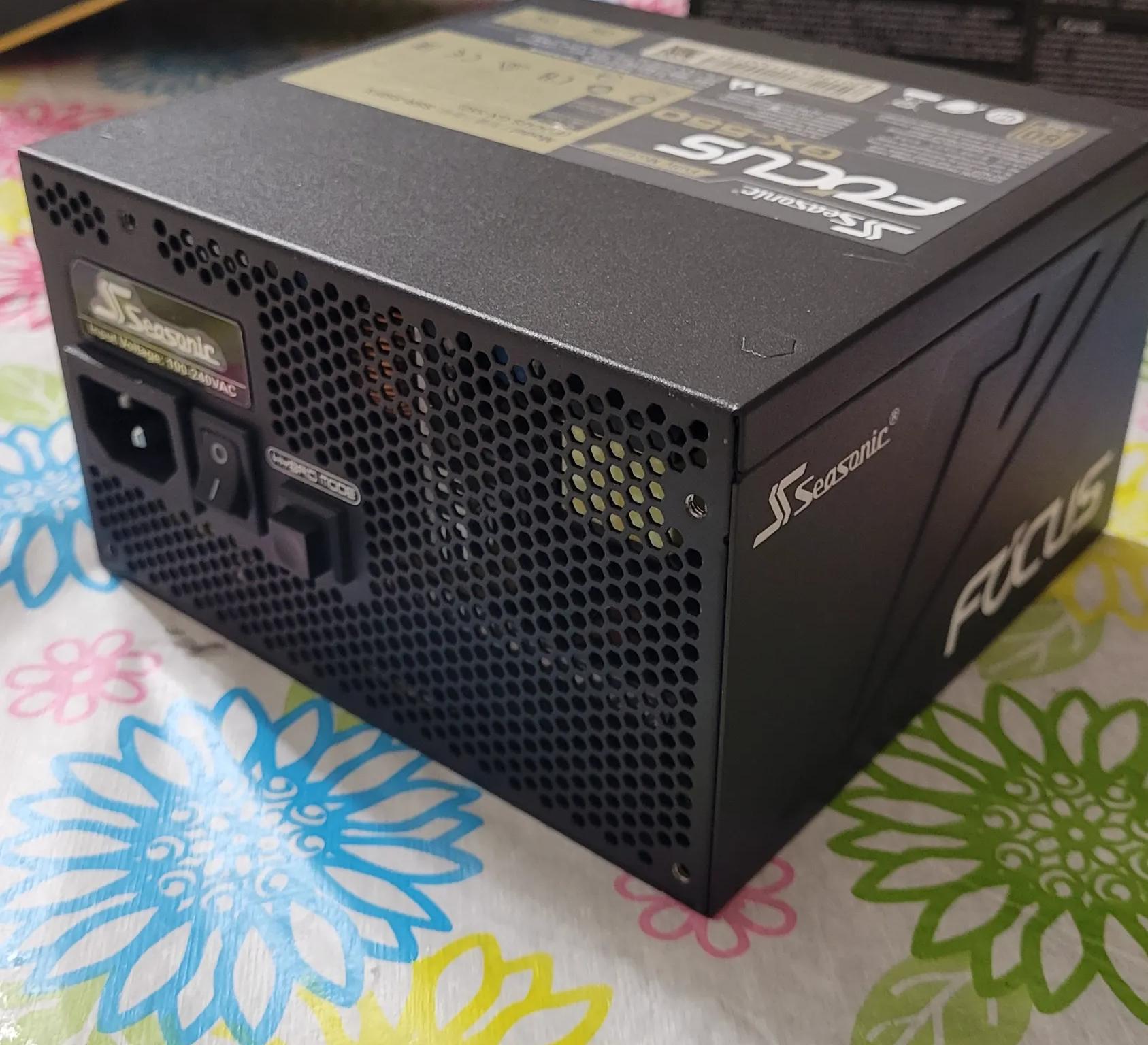 Seasonic FOCUS GX-550, 550W, Full-Modular, Fan Control in Fanless, Silent, and Cooling Mode