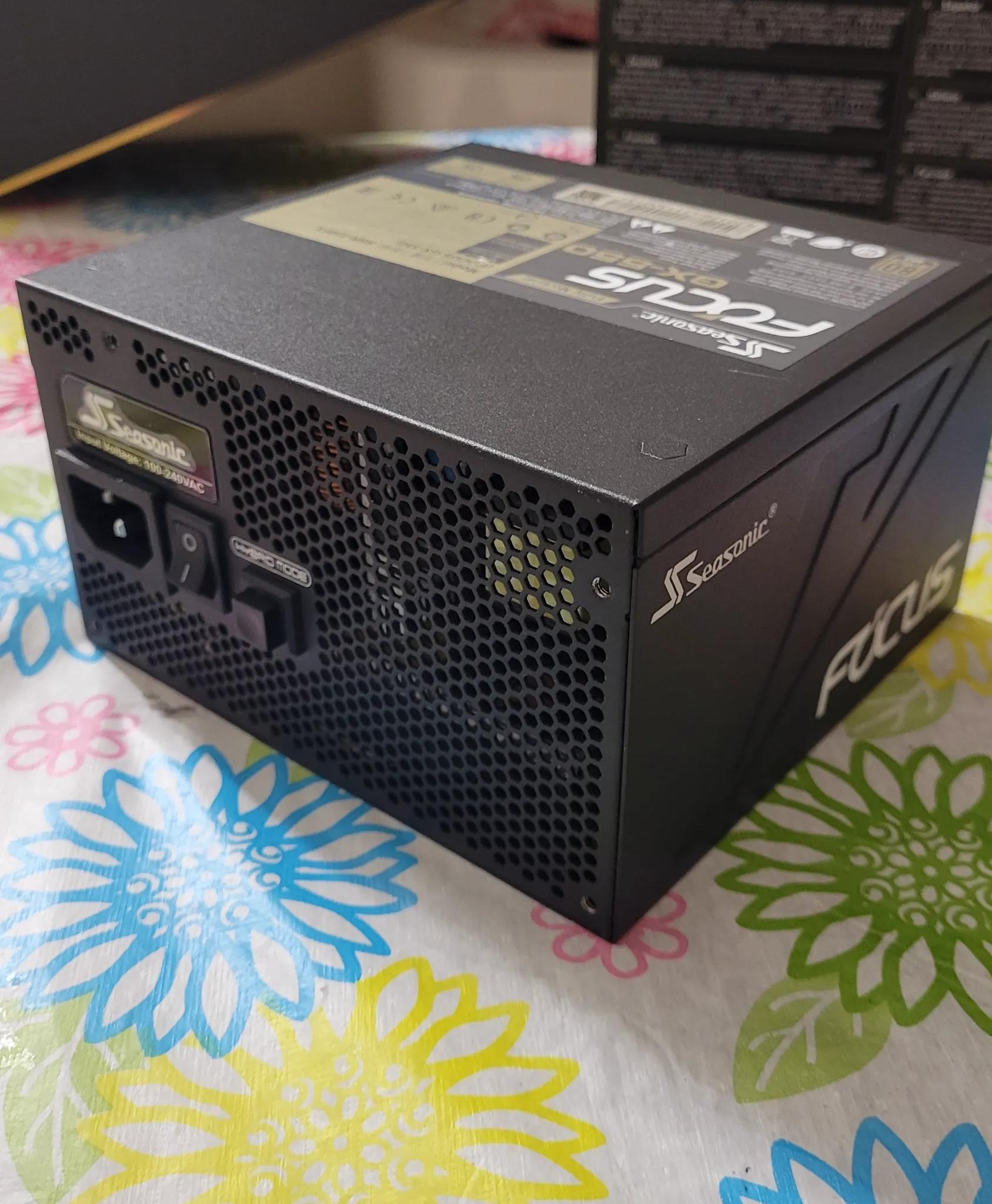 Seasonic FOCUS GX-550, 550W, Full-Modular, Fan Control in Fanless, Silent, and Cooling Mode