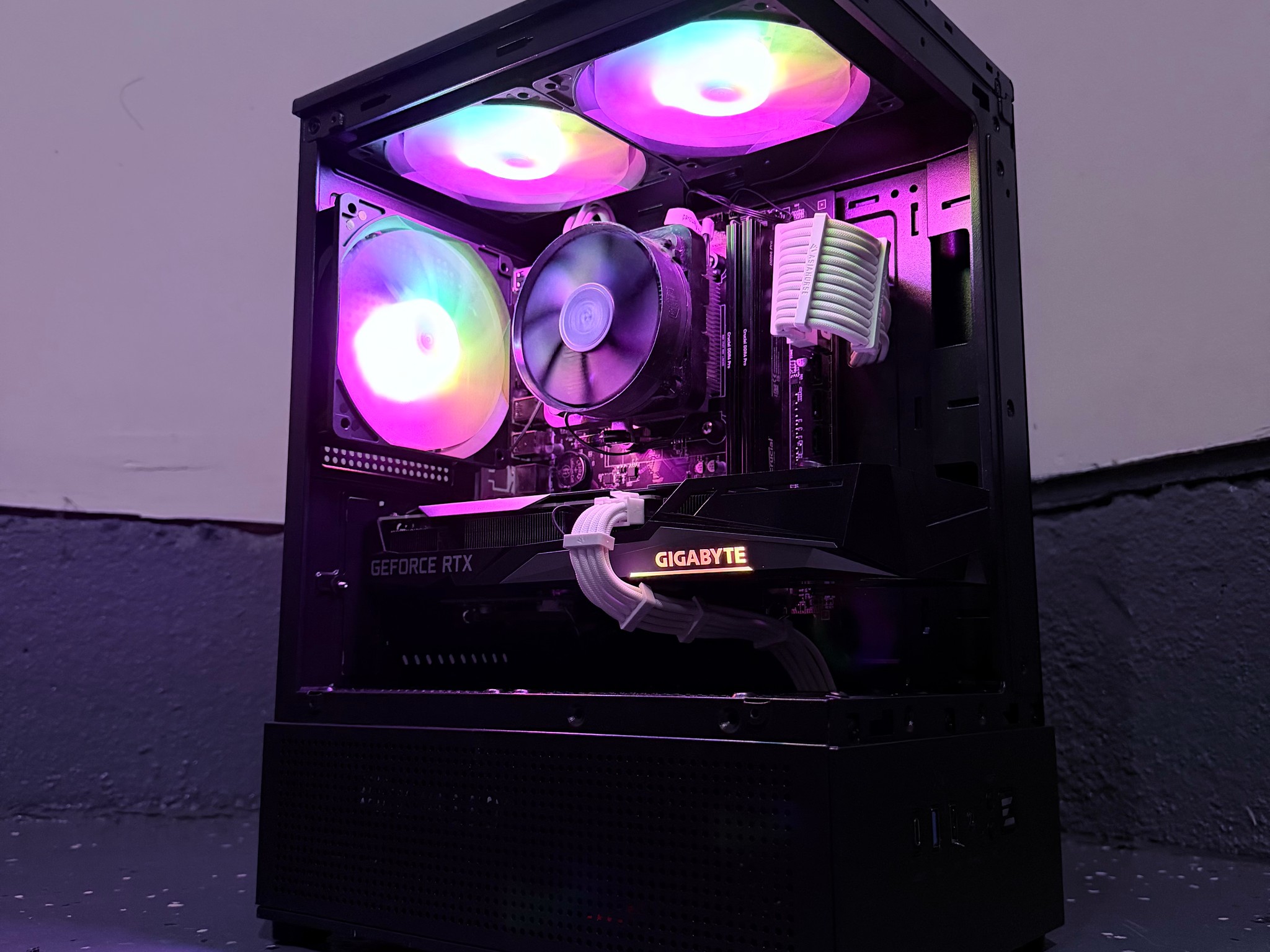 ⚫️"Phantom Flux"🌈| 1440p Gaming | RTX 3060 12GB | Ryzen 5 5600G | 32GB Ram | 1TB SSD