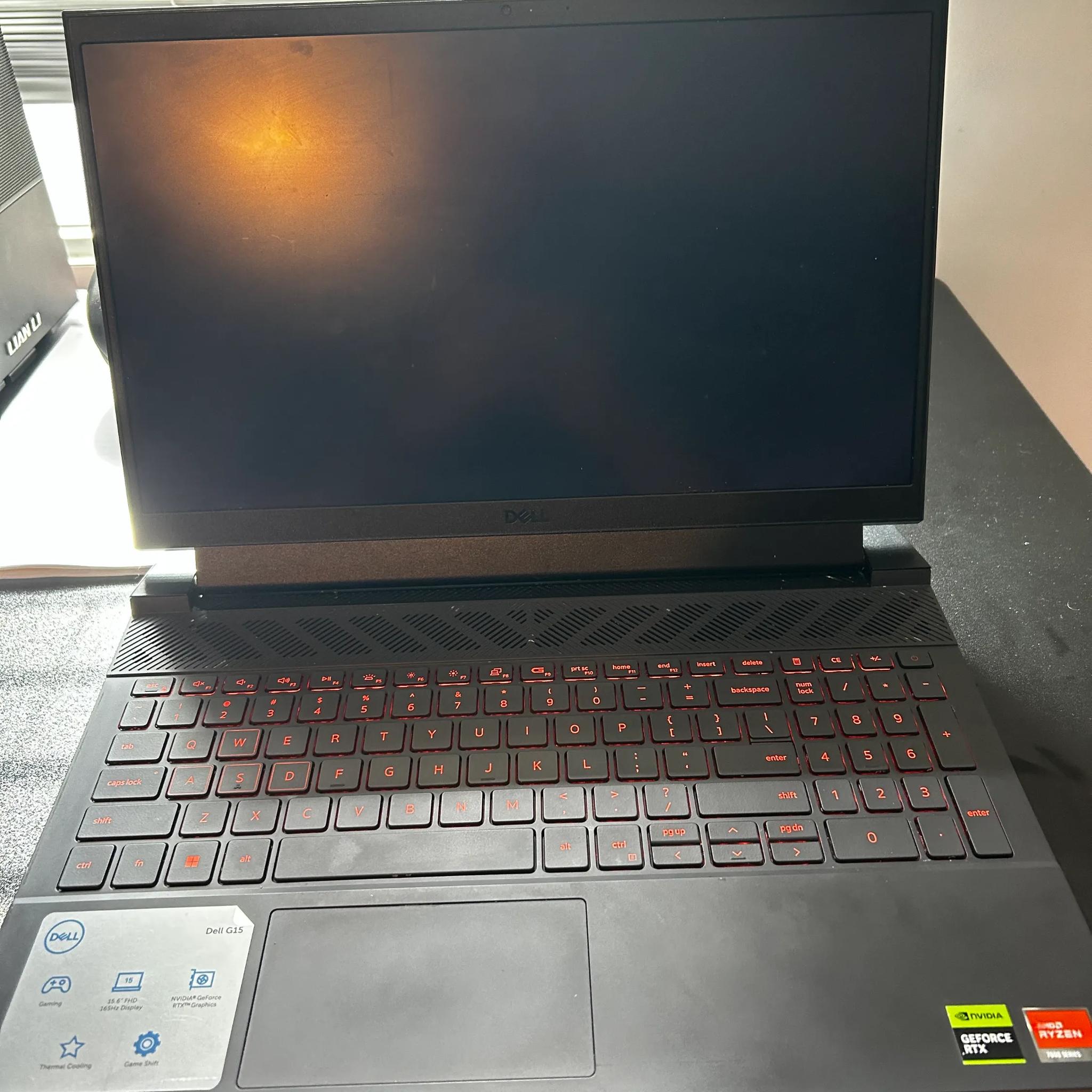Dell G15 5535 Ryzen 7 7840S/RTX 4060/16gb DDR5/512gb SSD