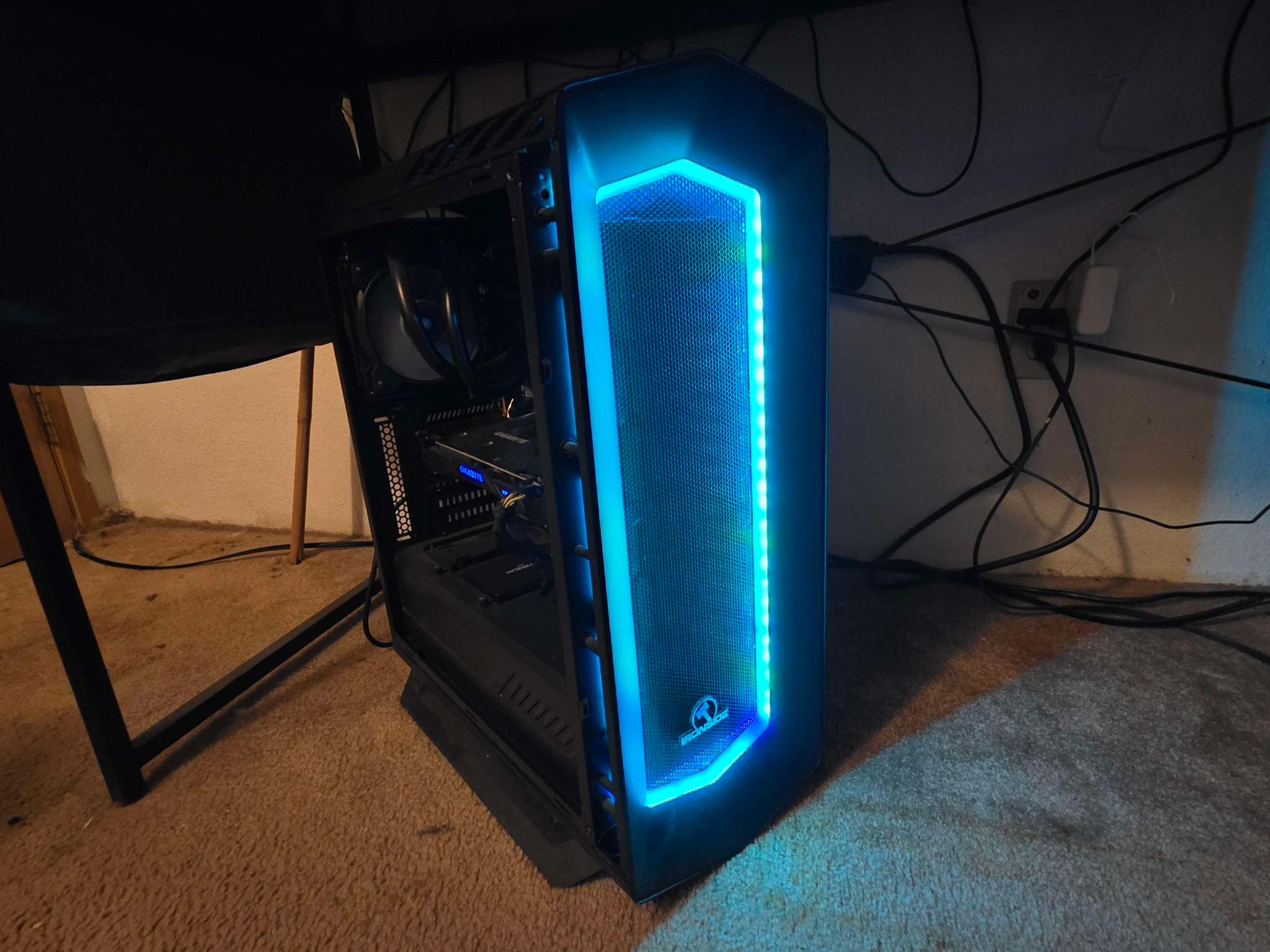 Intel i5 7600K | GTX 1070 | 32GB DDR4 - Gaming PC