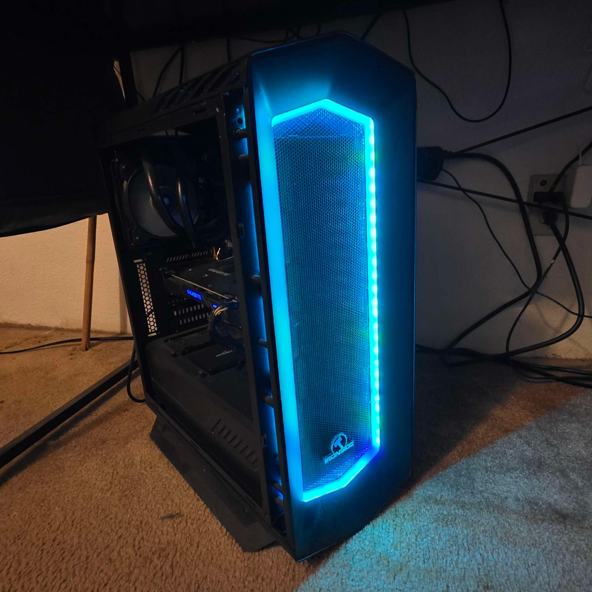 Intel i5 7600K | GTX 1070 | 32GB DDR4 - Gaming PC