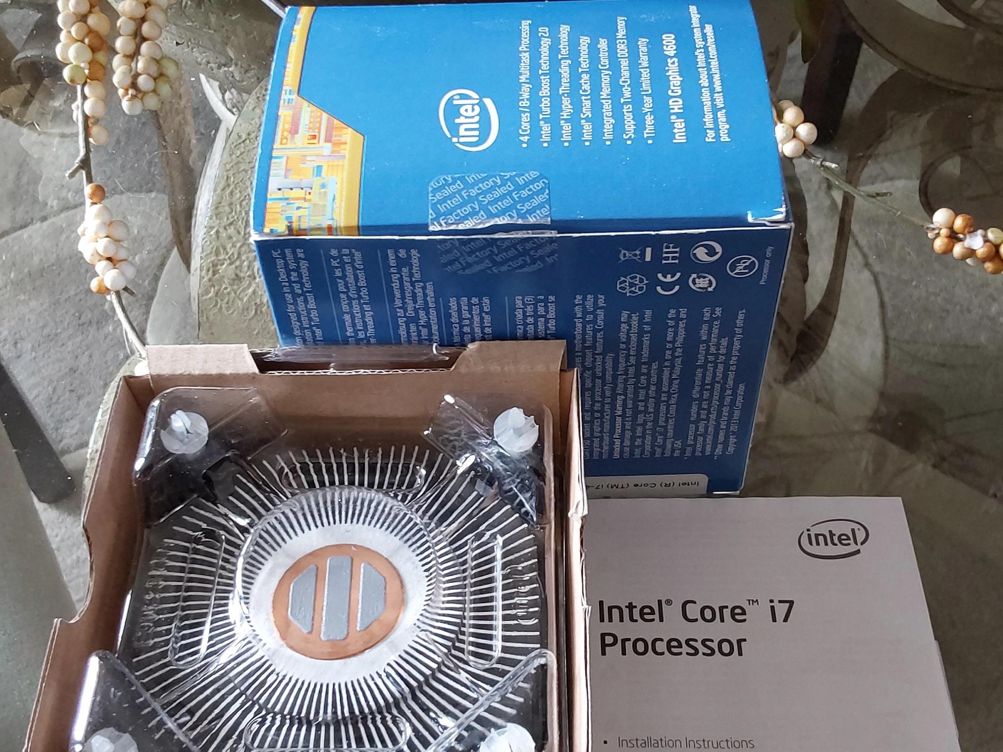 Intel i7 4790k 4.0GHz CPU and Heatsink/Fan in Original Retail Box