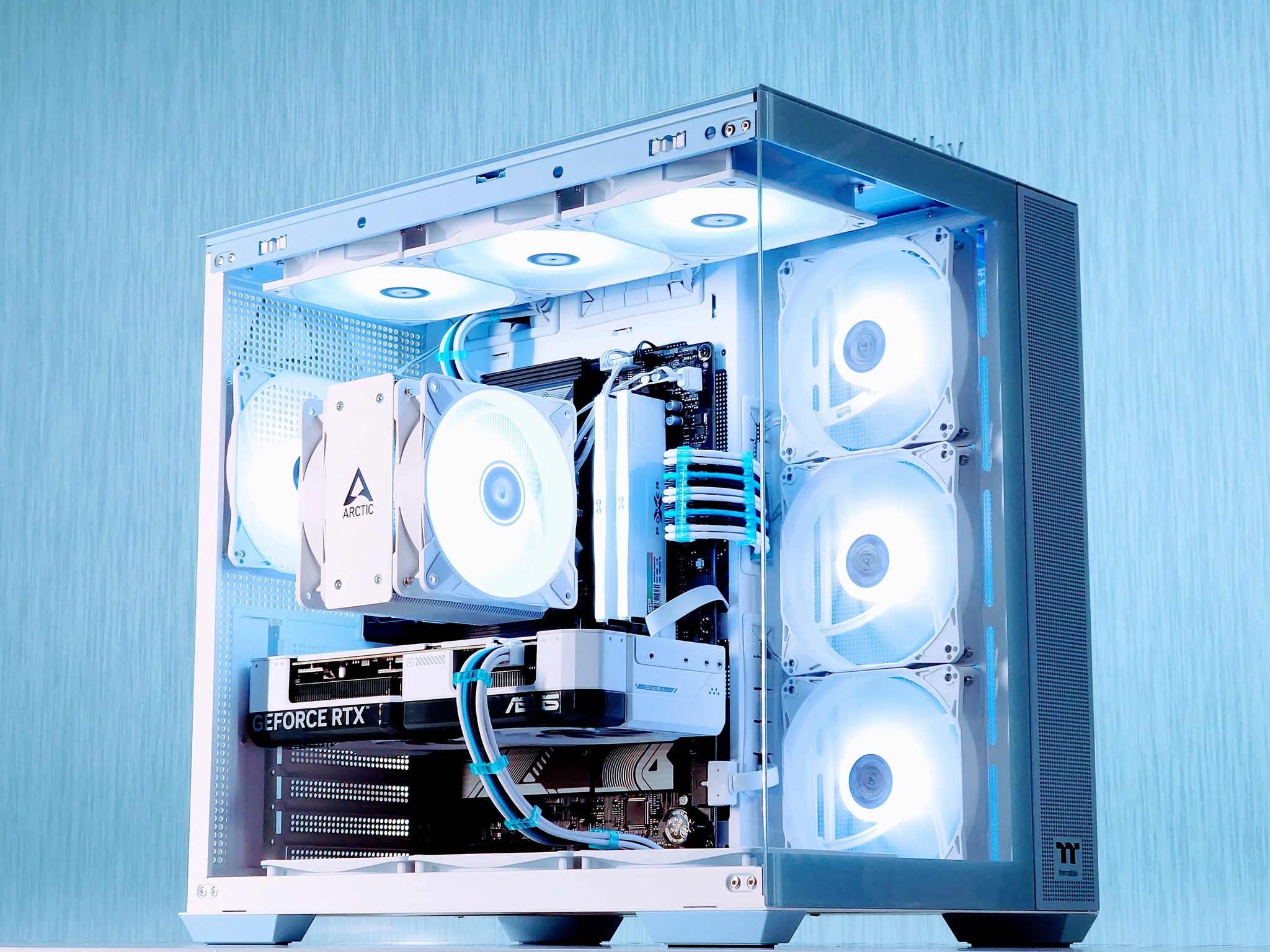 🤍🩵🖤Gaming PC🔲Nvidia RTX 4070 12GB🔲AMD Ryzen 5 7500F🔲32GB DDR5🔲1TB SSD