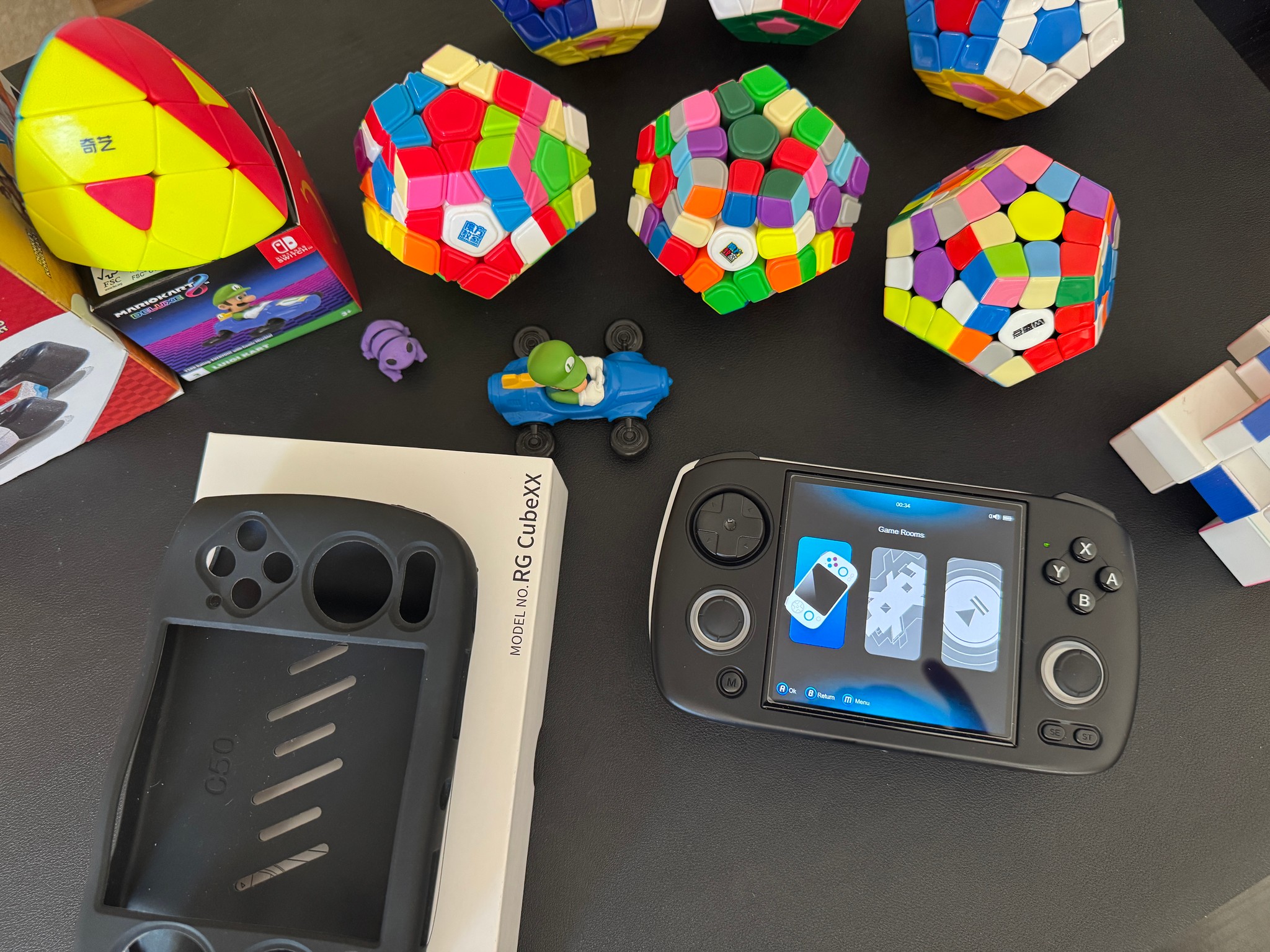 Anbernic RG cube XX