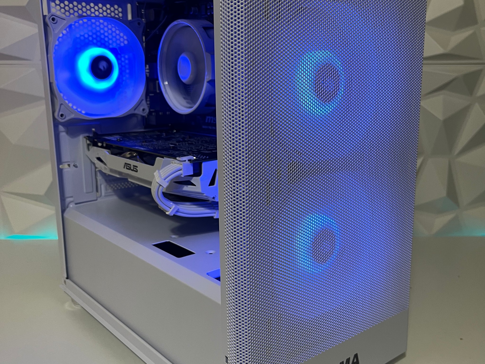 Great Value 1080p Streaming/Gaming PC|GTX 1070 8GB|Ryzen 5 2600