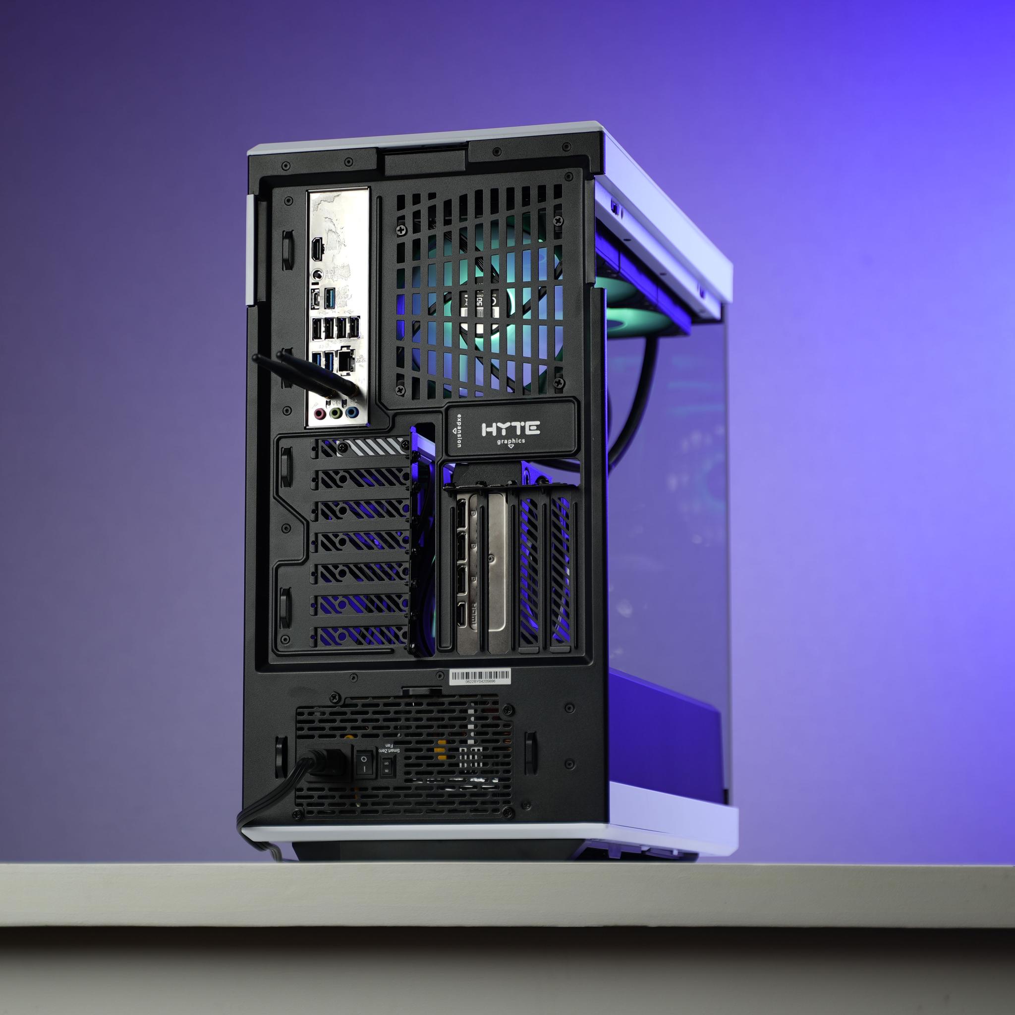 \ PF-00 / RTX 5070 Ryzen 7 7800X3D 32GB 2TB Windows 11 Workstation Gaming PC