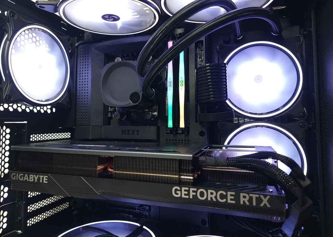 Gaming PC Ryzen 9 7900X3D 32GB RAM 2TB SSD RTX 4080 SUPER 16GB Win11 Computer