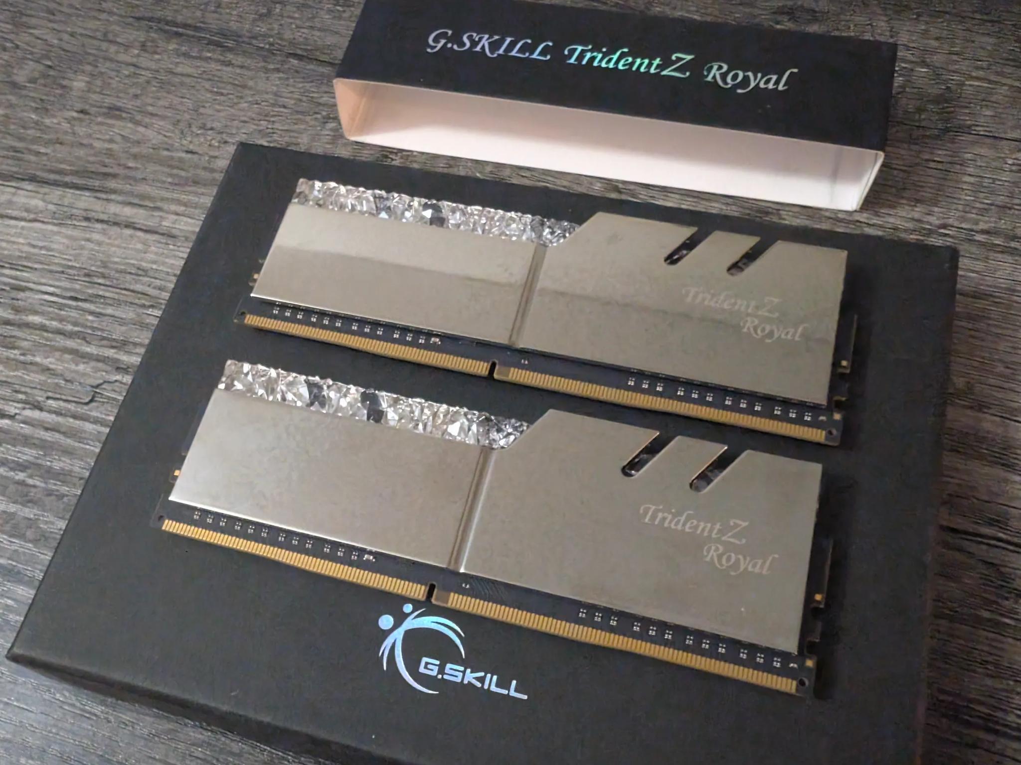 G. Skill Trident Z Royal DDR4 3200Mhz CL16 RAM (Silver)