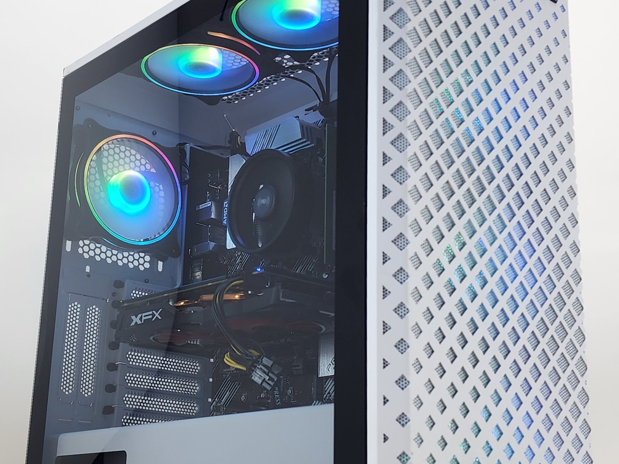 Gaming PC Ryzen 3 4100 8GB RAM 256GB SSD+1TB HDD RX 570 8GB Windows 11 Computer