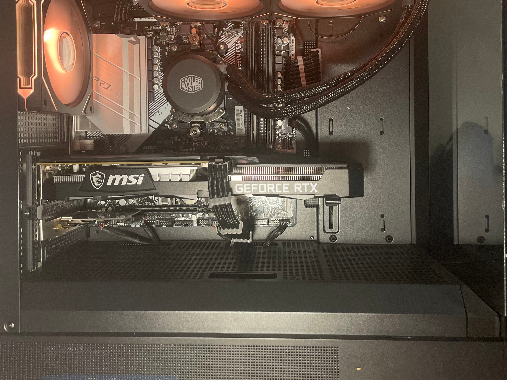 - [ ] Gaming PC | GEFORCE 3060 12gb| RYZEN 7 | 16GB RAM | WINDOWS 11 home | WiFi and Bluetooth