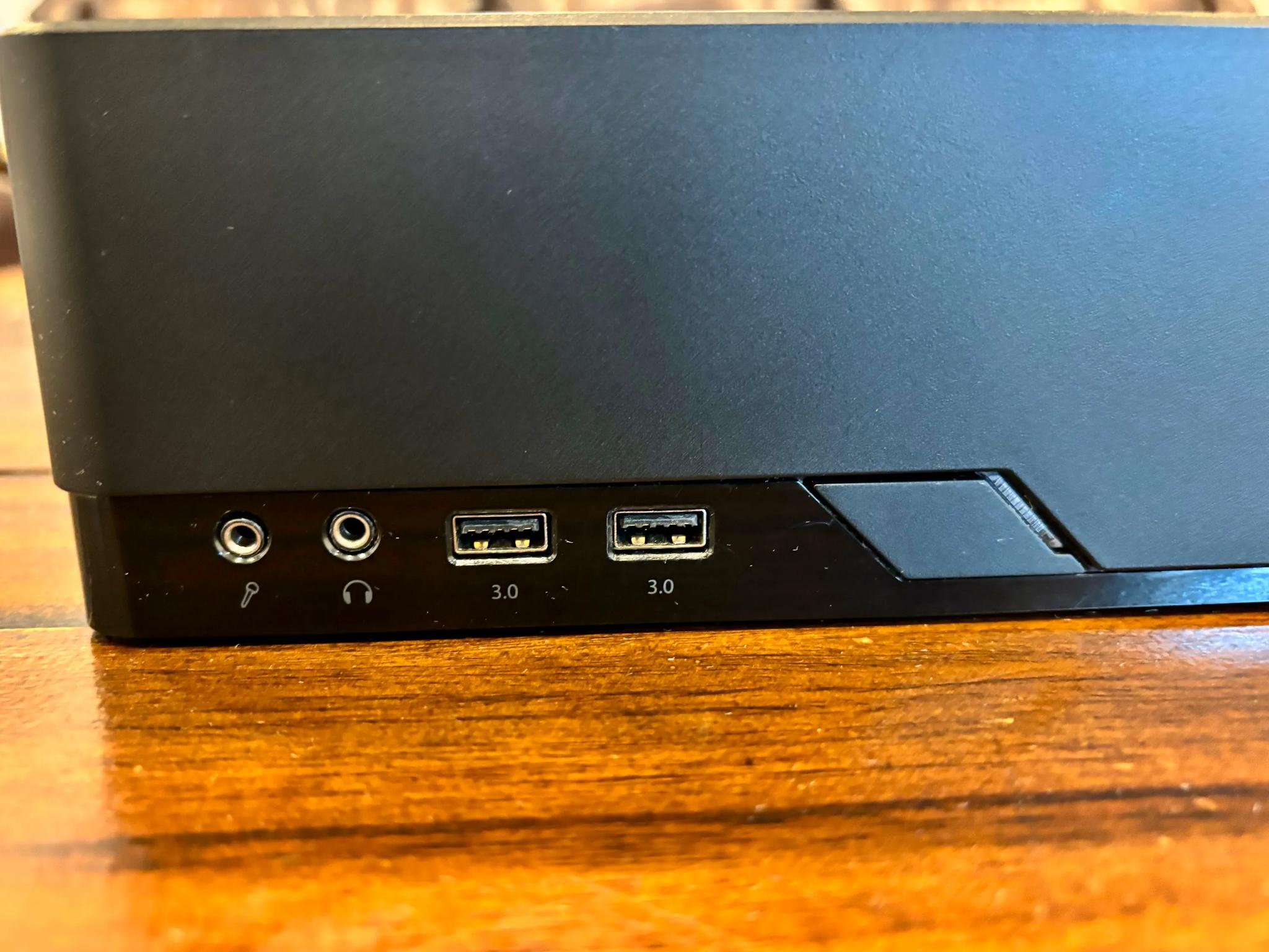 Console-Size Gaming PC for 1080p 60+ FPS Gaming | Small Form Factor Build | Home Theater PC Build