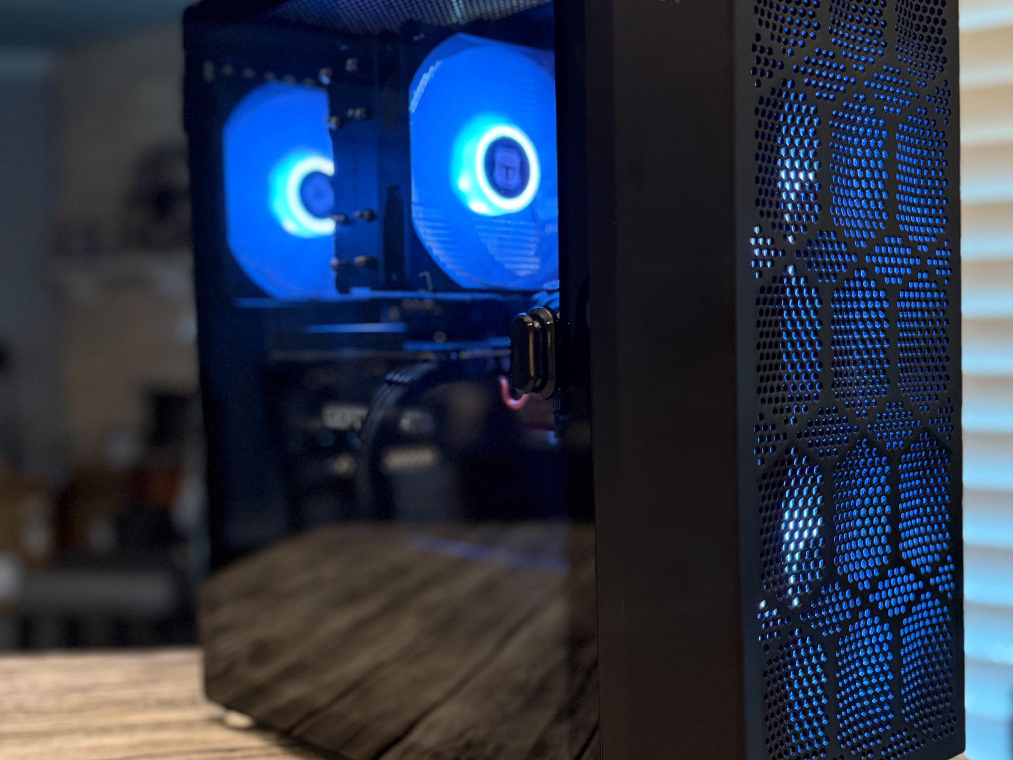 VENOM THEMED GAMING PC | Ryzen 5 5600X | GeForce RTX 3060 12GB | 32GB DDR4 3200MT/s