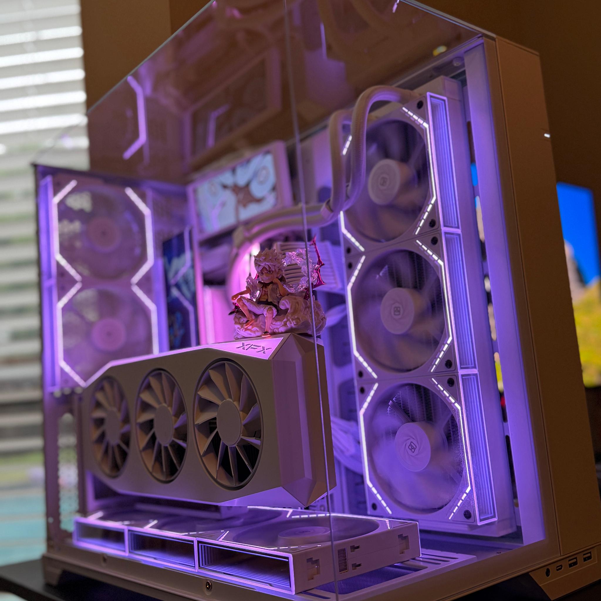 🔥 Luffy Gear 5 White 4K Gaming PC – 9800X3D + RX 9070 XT 🔥