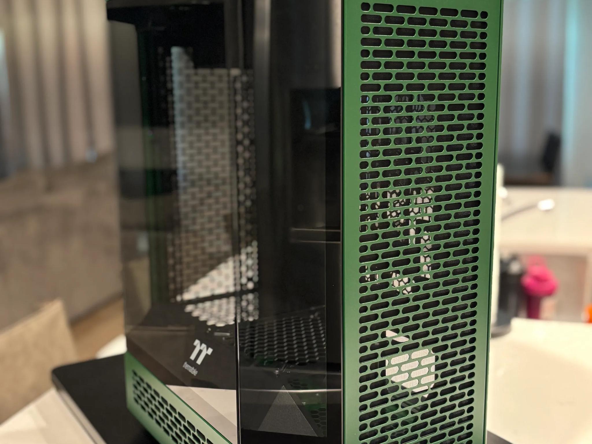 Thermaltake Tower 600