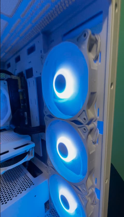 OPEN White Gaming PC| Intel i5 / Amd RX580 / 8GB / 500GB SSD Win 10 Pro WiFi