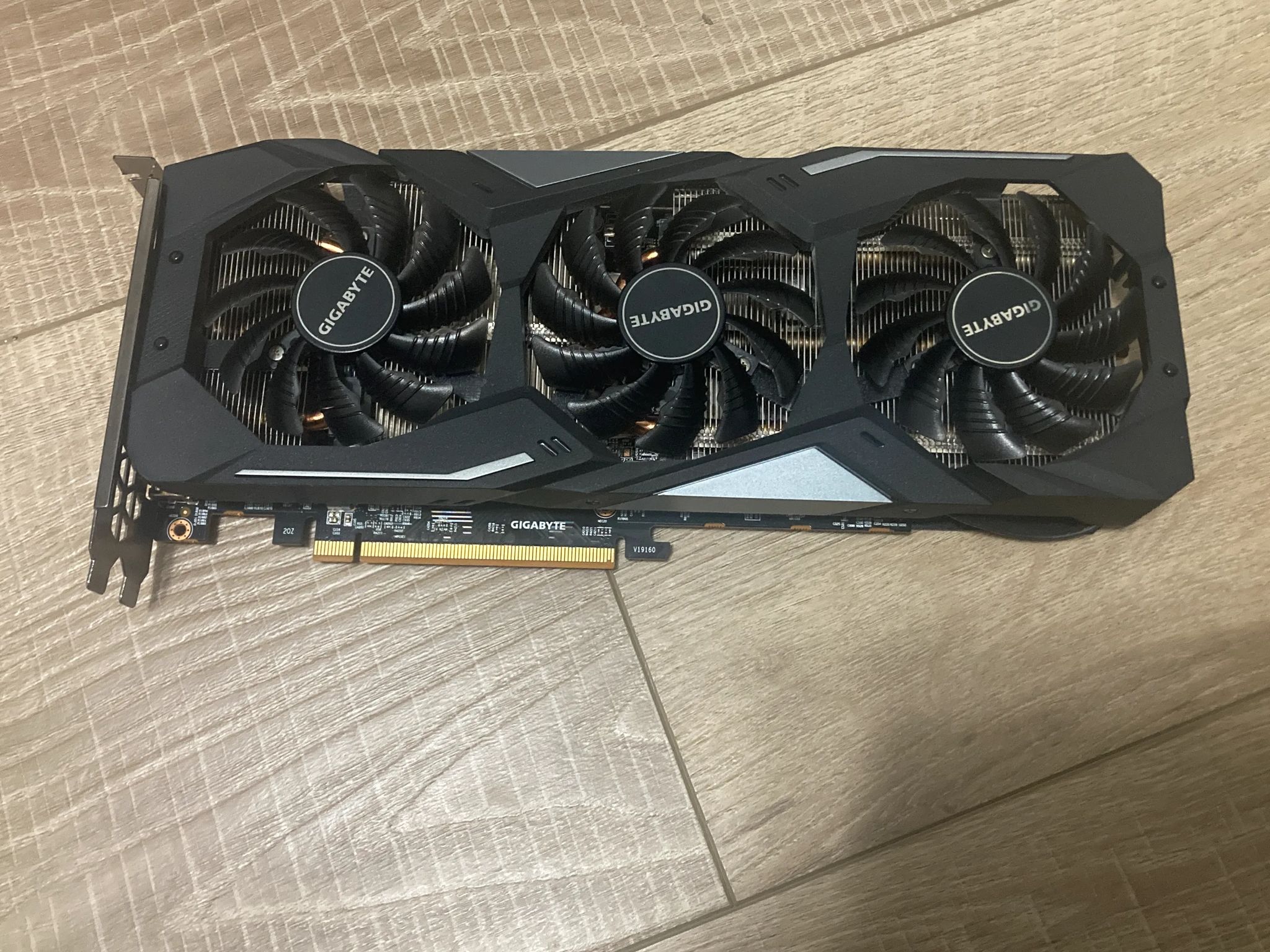 AMD RX 5600XT 6GB (Gigabyte Gaming OC Model)