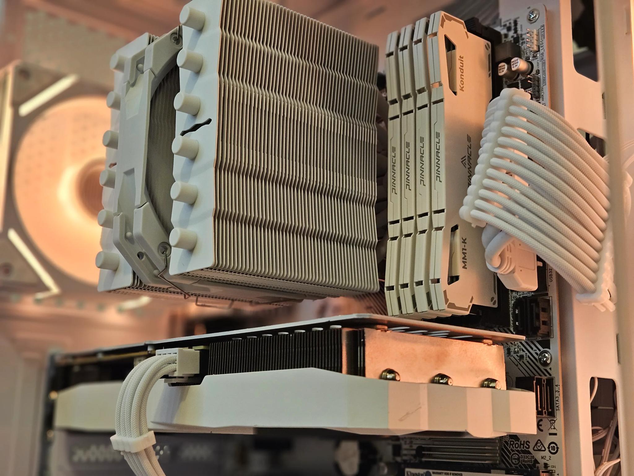 🌨️White Out🌨️ Ryzen 5600 | RTX 3060ti | 32gb Ram - Gaming and Streaming PC