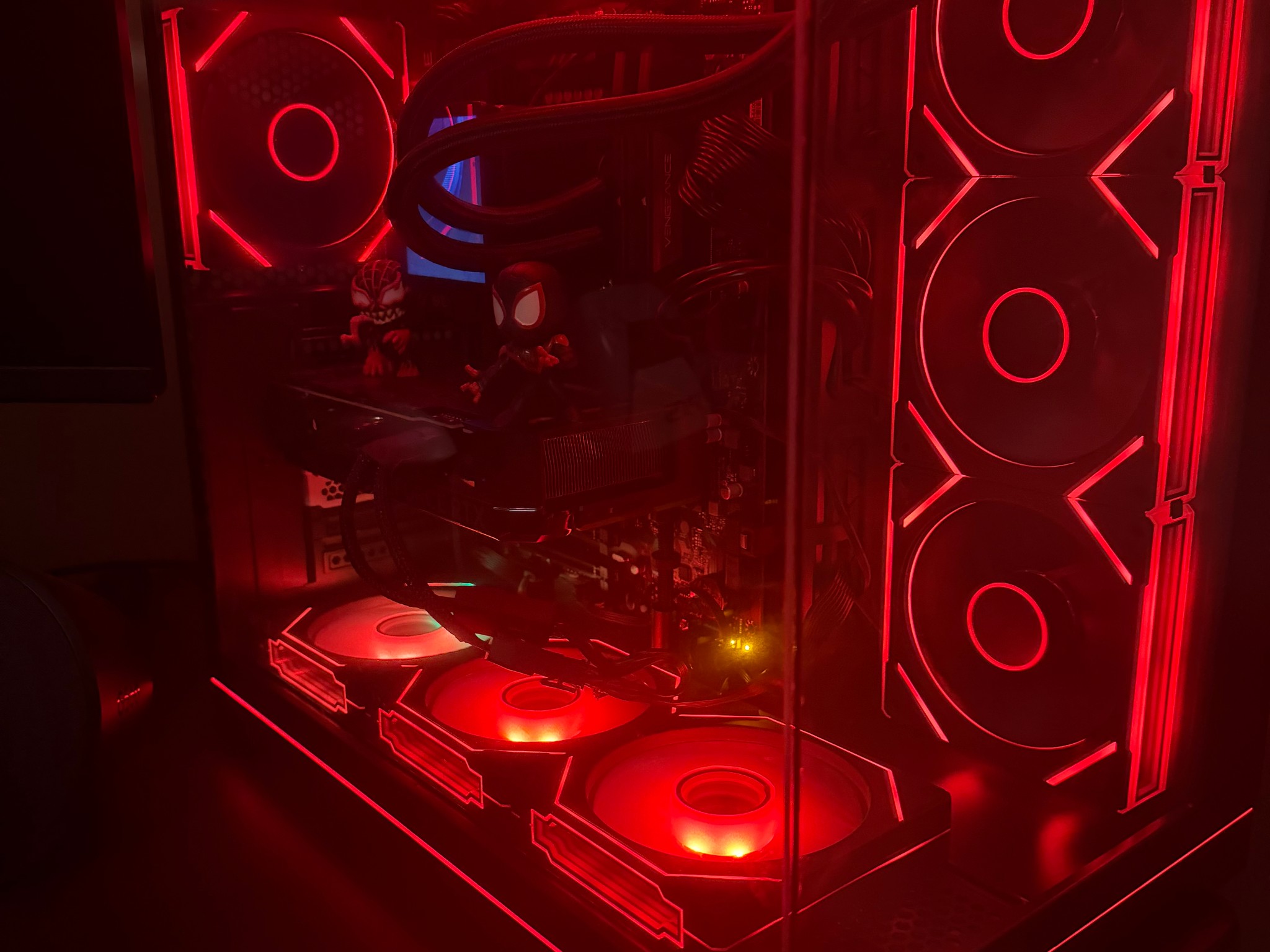 GeForce RTX 4070 Super Custom Gaming PC - Core i9-13900KF, 32GB RAM, 1TB NVMe SSD
