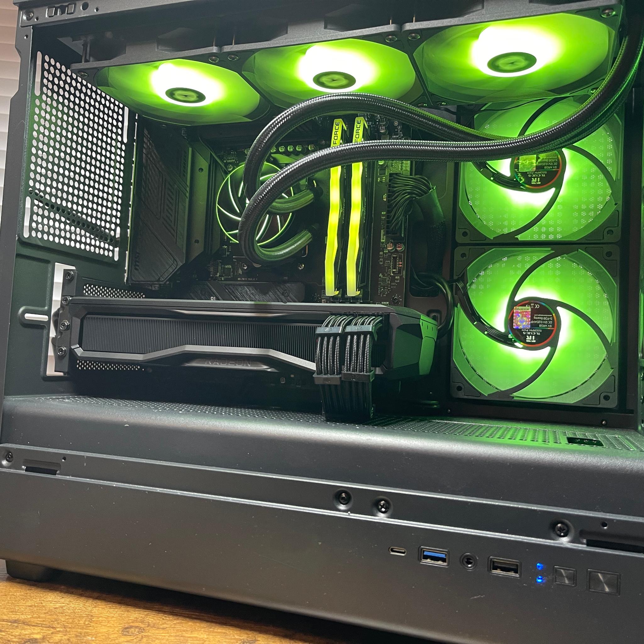 7800X3D & 7900 XT 20GB GAMING MONSTER!