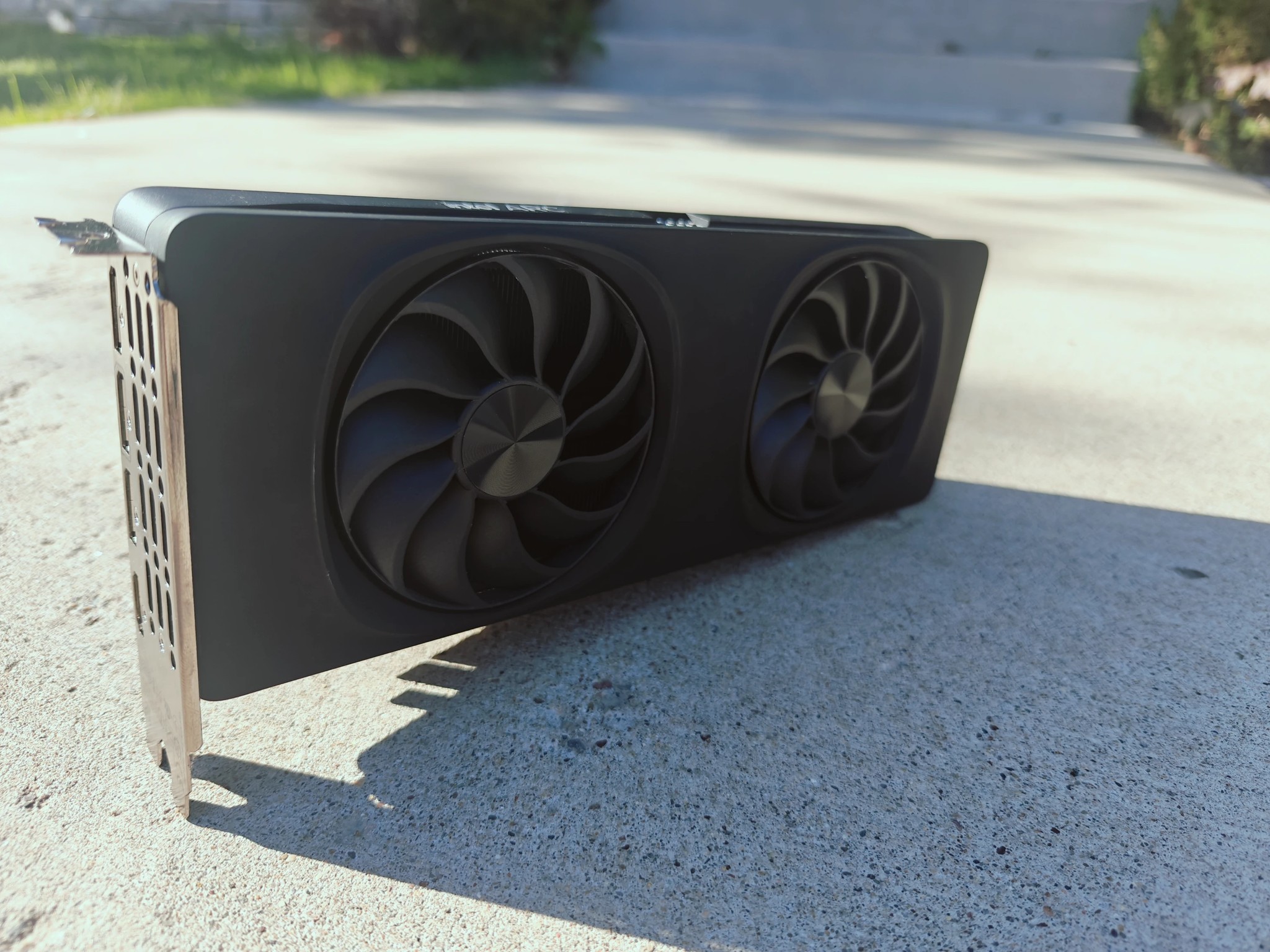 Intel ARC B580 Limited Edition