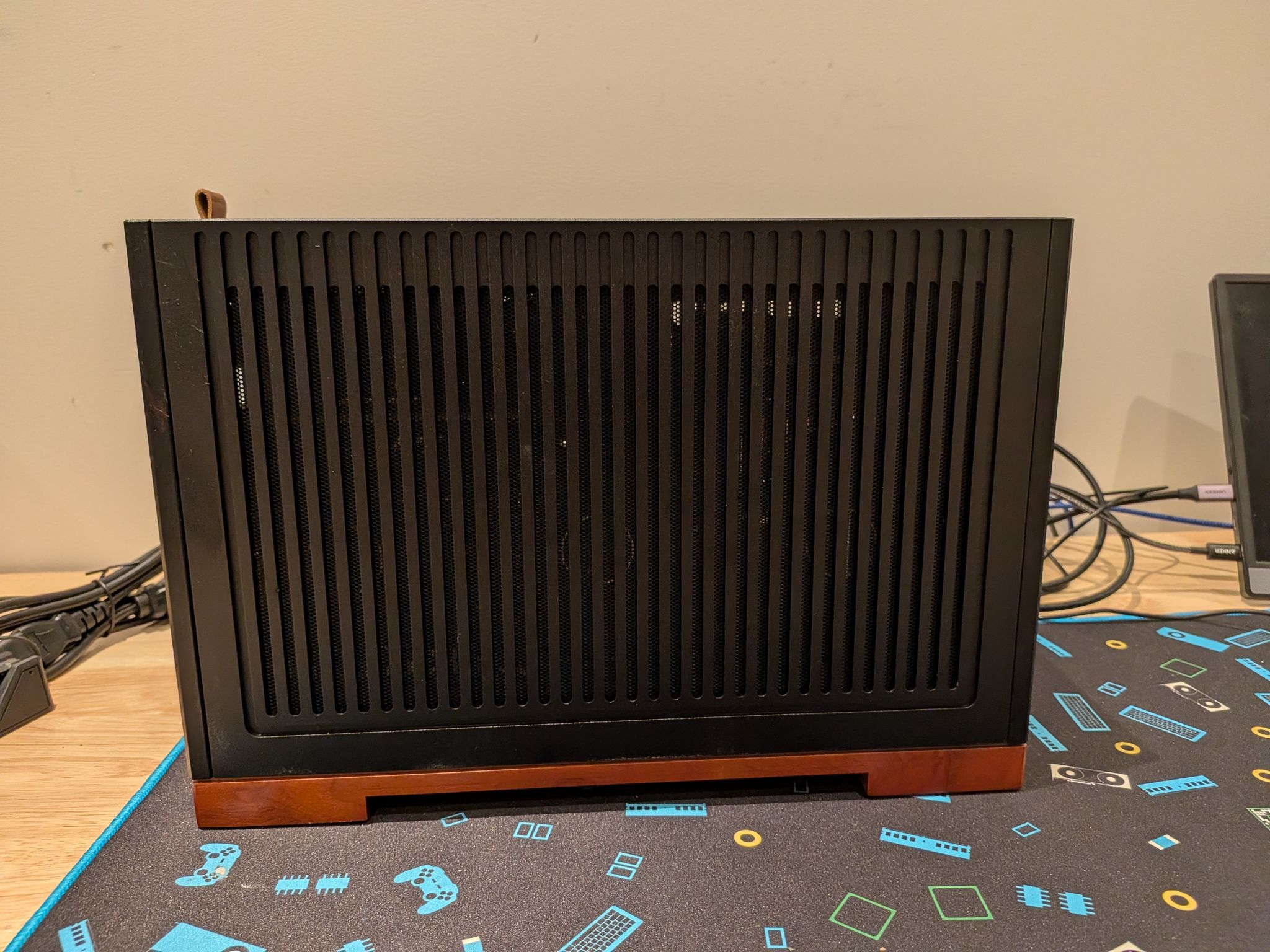 1440p Globetrotter - RX 9070, Ryzen 5 9600X, 32 GB DDR5 RAM, 1 TB Gen 4 NVME, Noctua